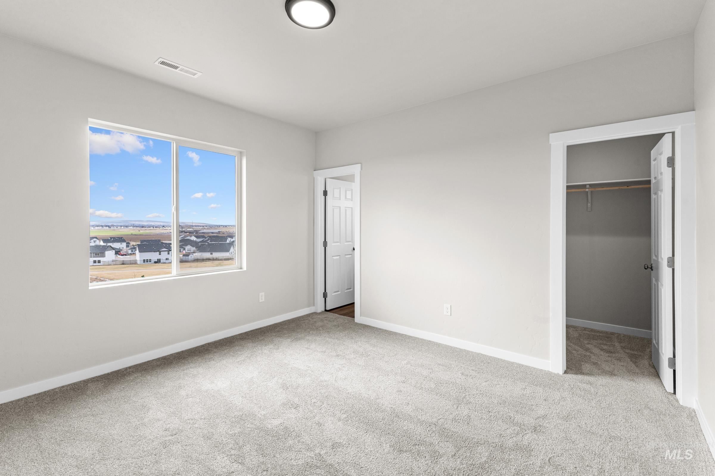 1063 W Cub River Dr, Meridian, Idaho 83642, 4 Bedrooms, 3.5 Bathrooms, Residential For Sale, Price $759,990,MLS 98975538