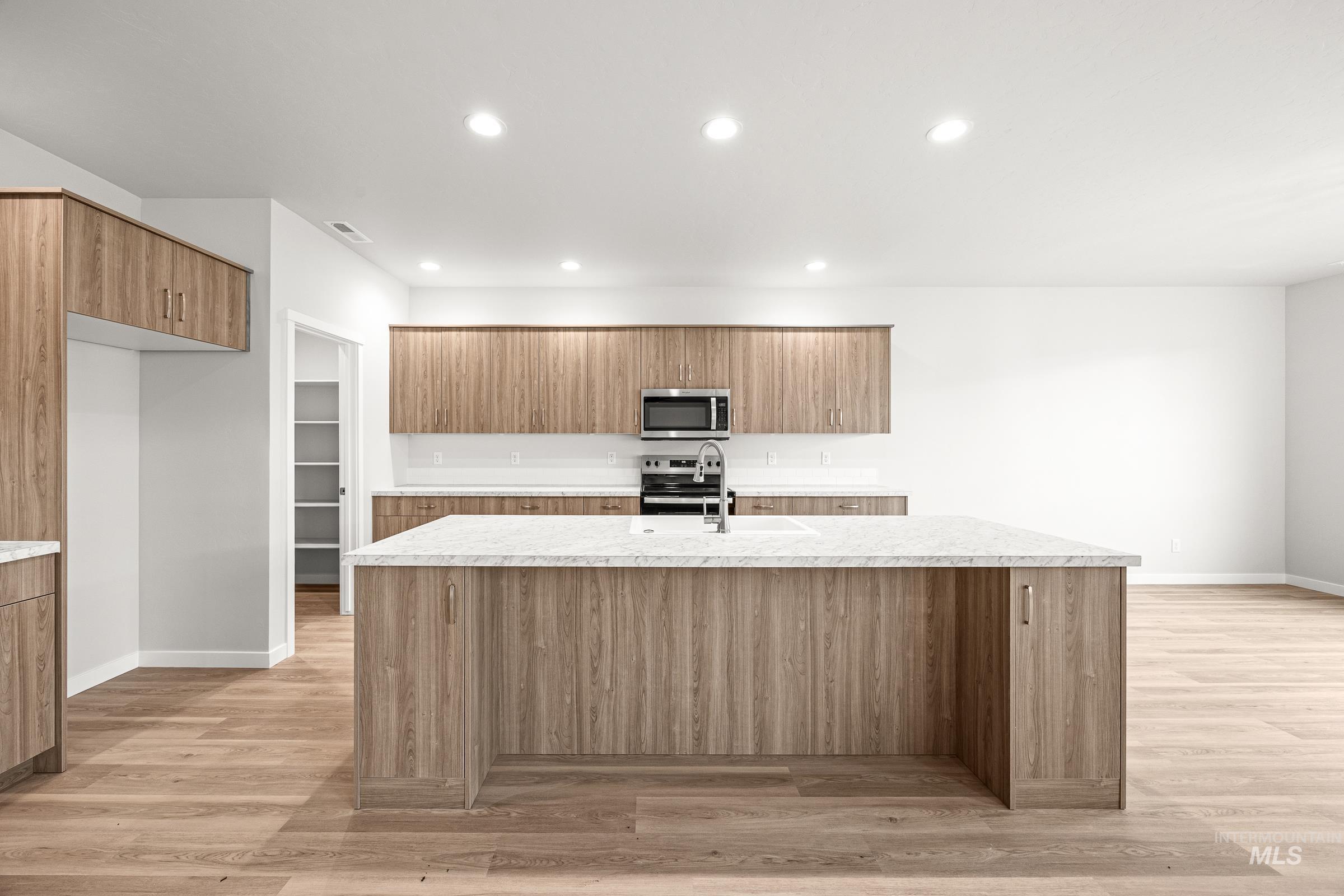 13667 Judson St, Caldwell, Idaho 83607, 4 Bedrooms, 2 Bathrooms, Residential For Sale, Price $529,990, 98975539