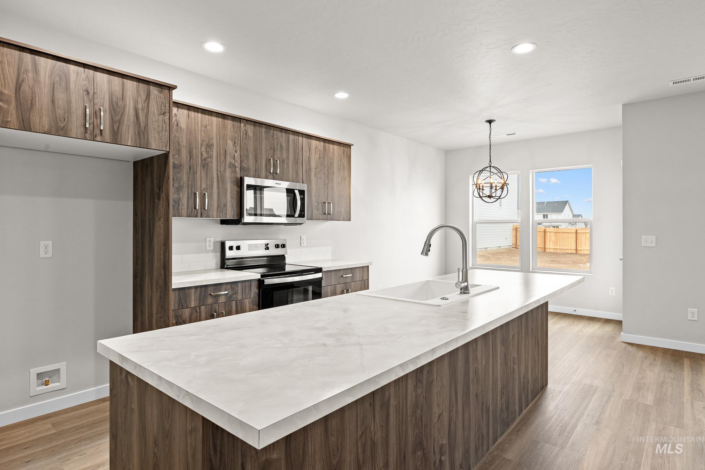 13670 Inman Ct, Caldwell, Idaho 83607, 4 Bedrooms, 2 Bathrooms, Residential For Sale, Price $429,990, 98975541