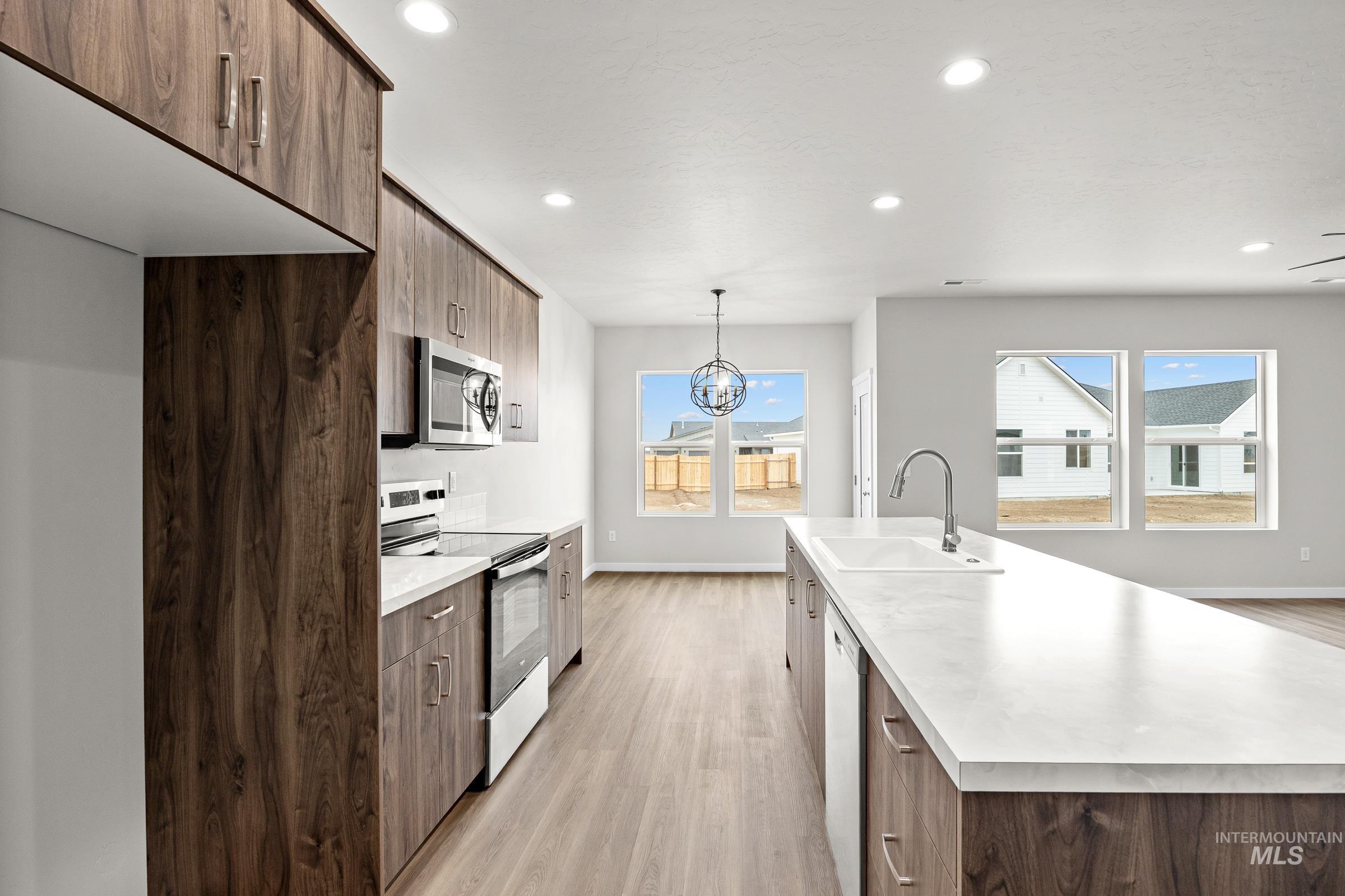 13670 Inman Ct, Caldwell, Idaho 83607, 4 Bedrooms, 2 Bathrooms, Residential For Sale, Price $429,990, 98975541