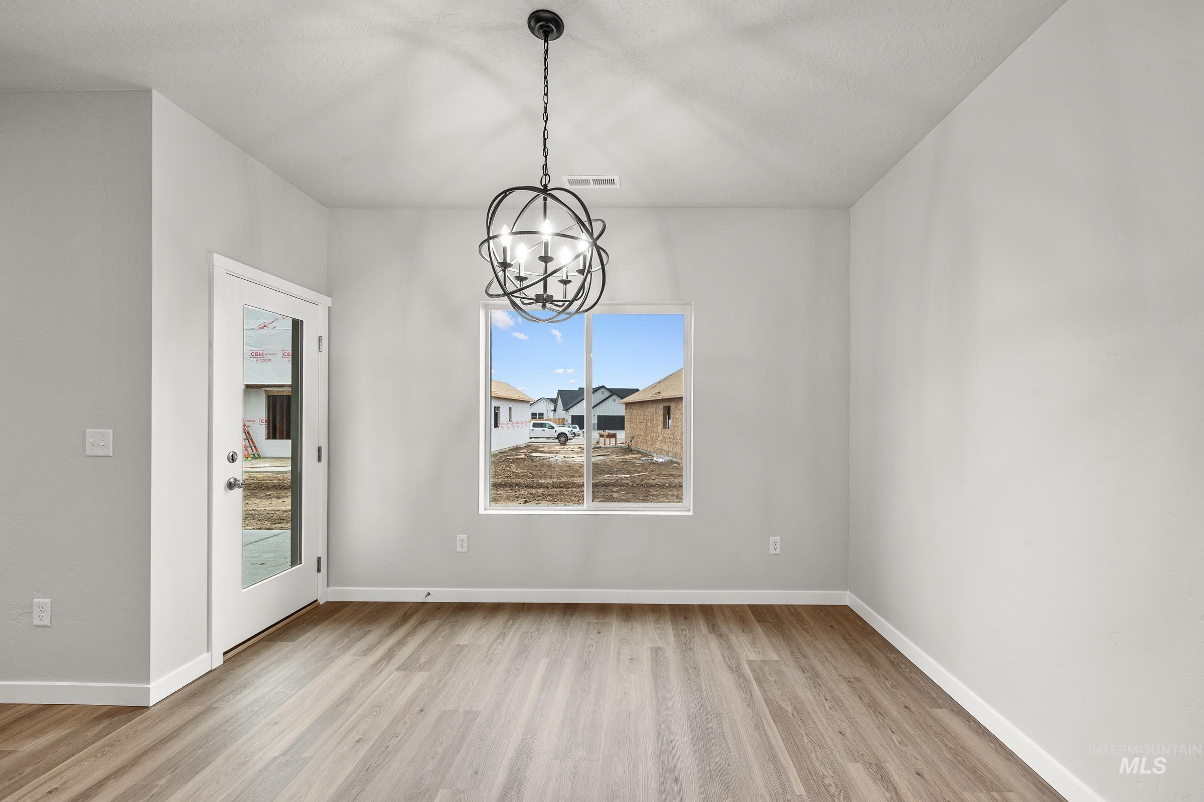 13656 Redway Ct, Caldwell, Idaho 83607, 3 Bedrooms, 2 Bathrooms, Residential For Sale, Price $449,990, 98975543