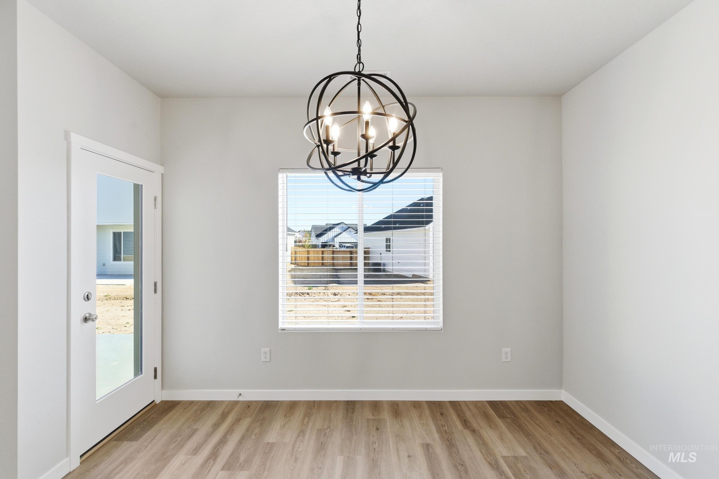 13656 Redway Ct, Caldwell, Idaho 83607, 3 Bedrooms, 2 Bathrooms, Residential For Sale, Price $449,990,MLS 98975543