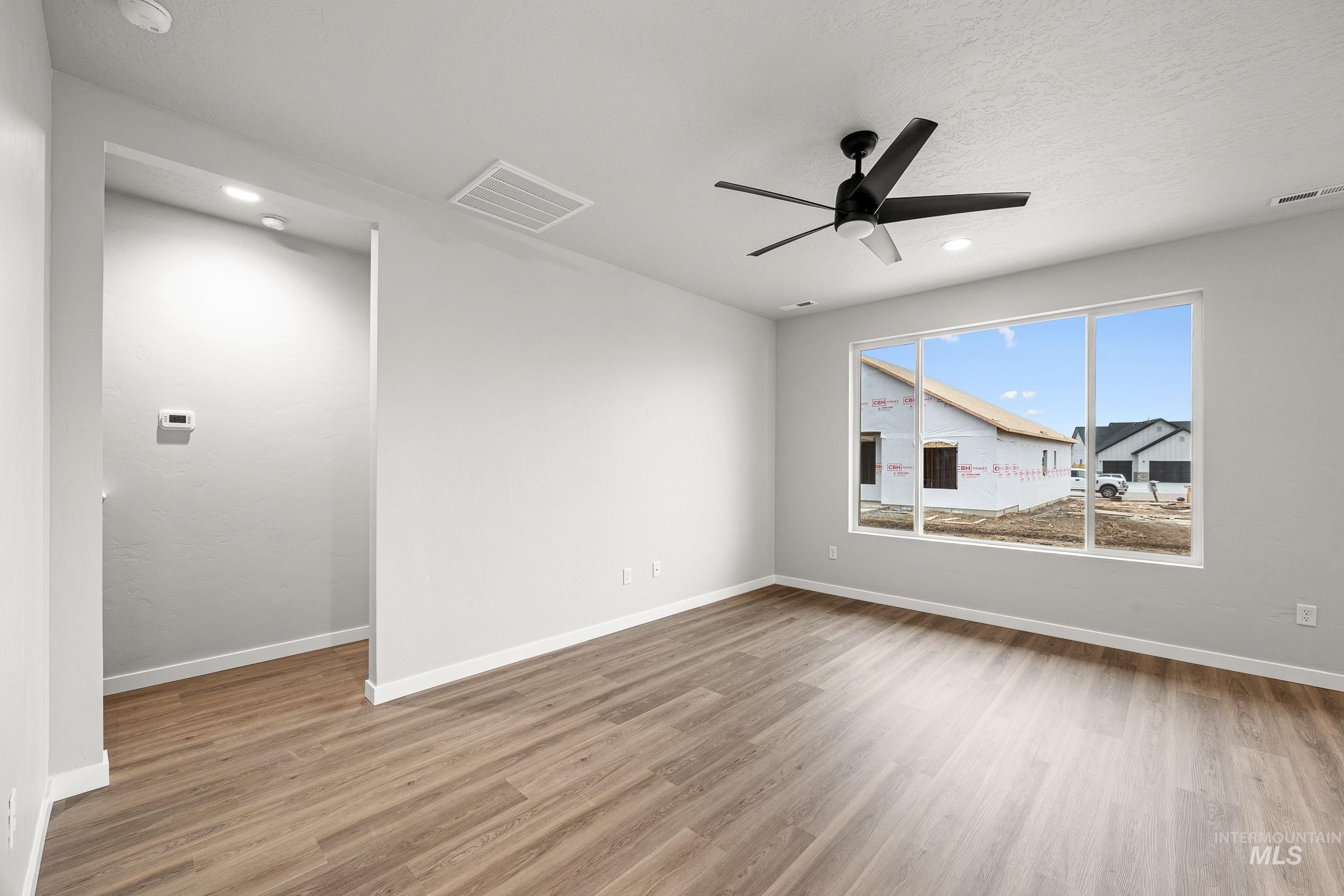 13656 Redway Ct, Caldwell, Idaho 83607, 3 Bedrooms, 2 Bathrooms, Residential For Sale, Price $449,990, 98975543