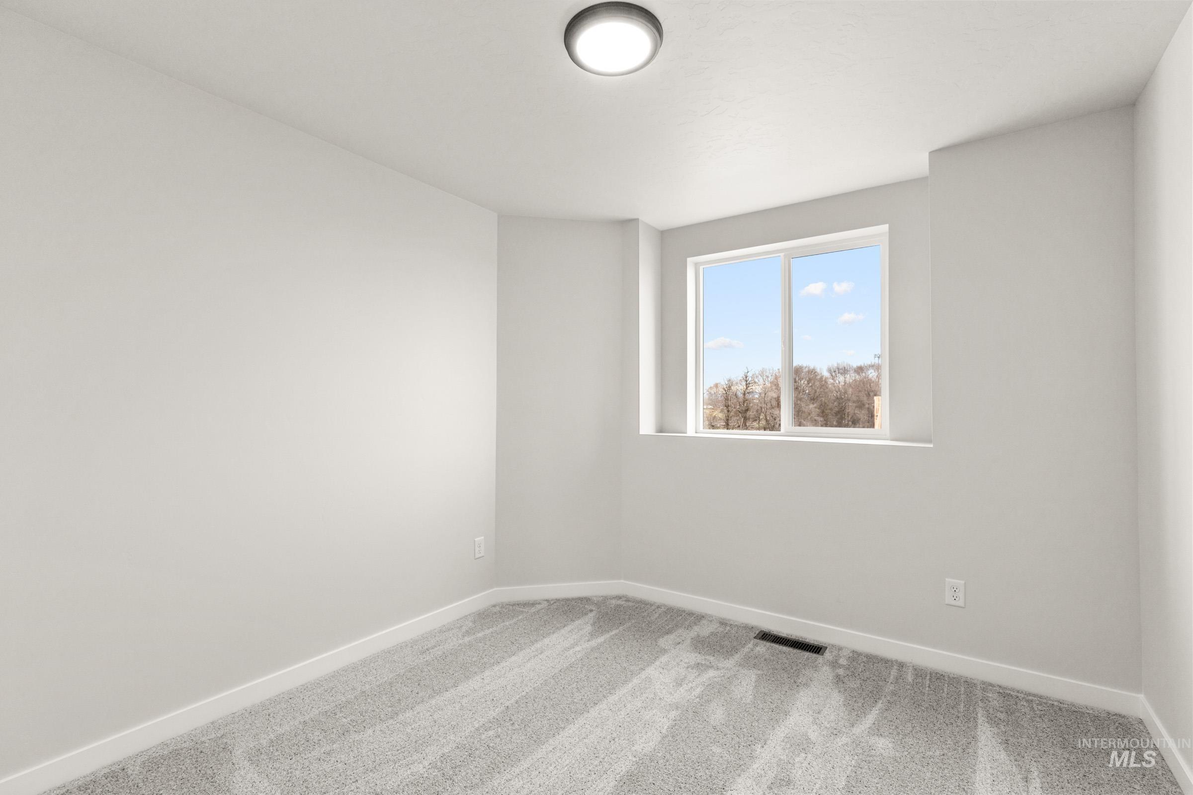 31 S Sweetgrass Ave, Nampa, Idaho 83651, 3 Bedrooms, 2.5 Bathrooms, Residential For Sale, Price $386,990, 98975544