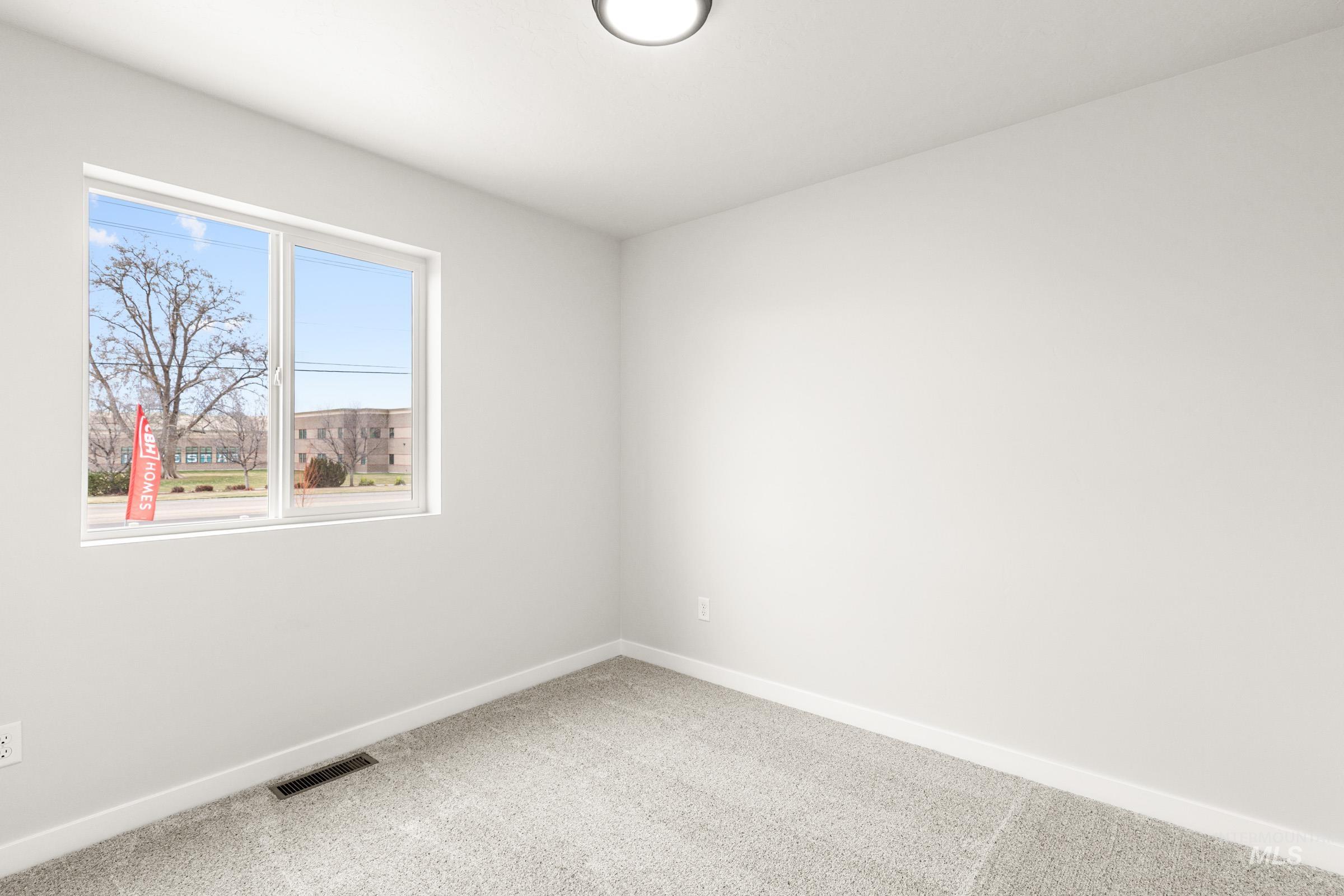 31 S Sweetgrass Ave, Nampa, Idaho 83651, 3 Bedrooms, 2.5 Bathrooms, Residential For Sale, Price $386,990, 98975544