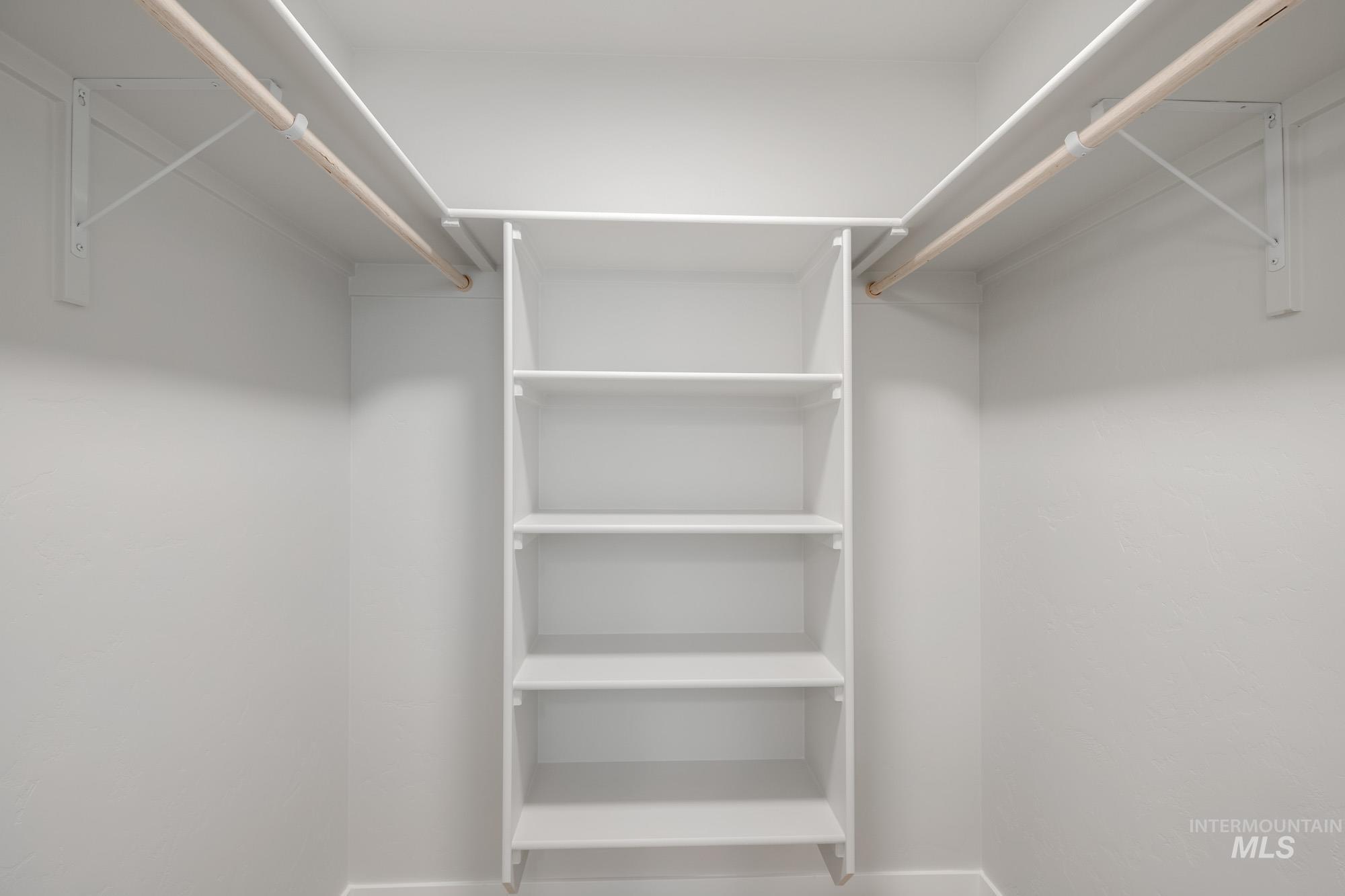 31 S Sweetgrass Ave, Nampa, Idaho 83651, 3 Bedrooms, 2.5 Bathrooms, Residential For Sale, Price $396,990,MLS 98975544