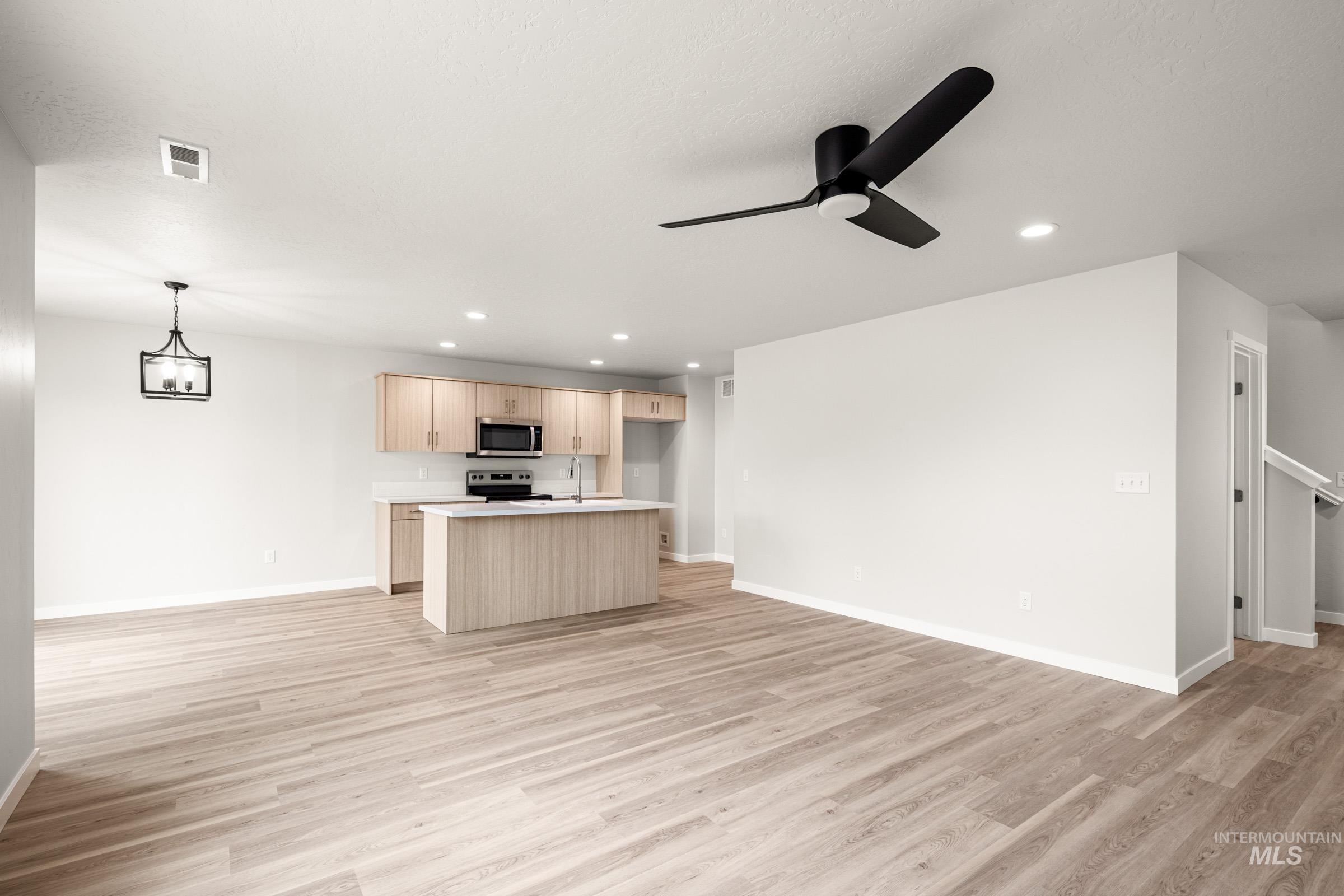 23 S Sweetgrass Pl, Nampa, Idaho 83651, 3 Bedrooms, 2.5 Bathrooms, Residential For Sale, Price $385,990, 98975545