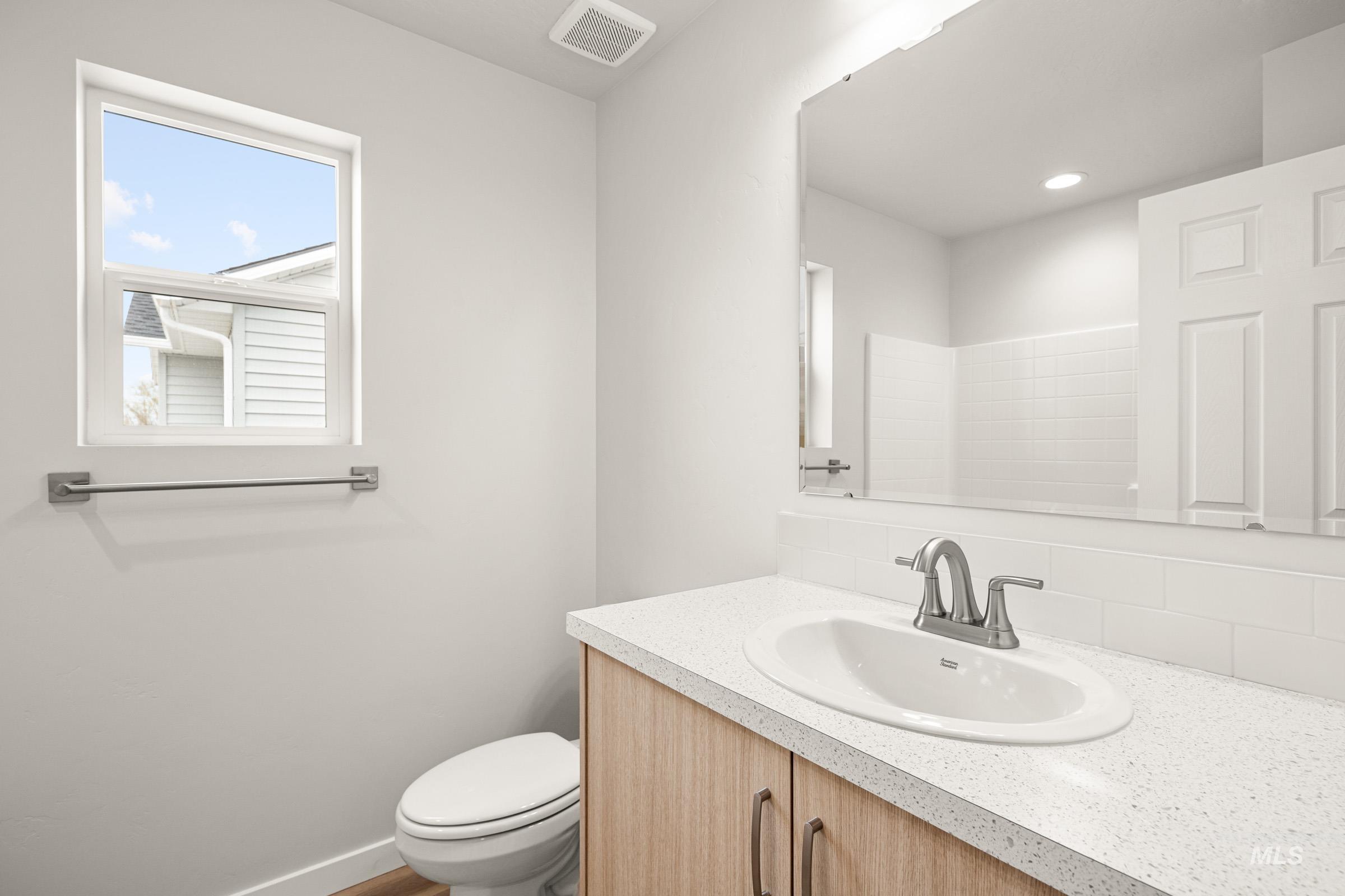 23 S Sweetgrass Pl, Nampa, Idaho 83651, 3 Bedrooms, 2.5 Bathrooms, Residential For Sale, Price $385,990, 98975545