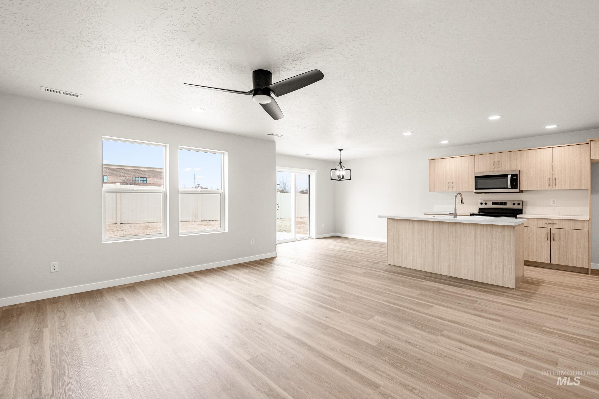 23 S Sweetgrass Pl, Nampa, Idaho 83651, 3 Bedrooms, 2.5 Bathrooms, Residential For Sale, Price $385,990, 98975545