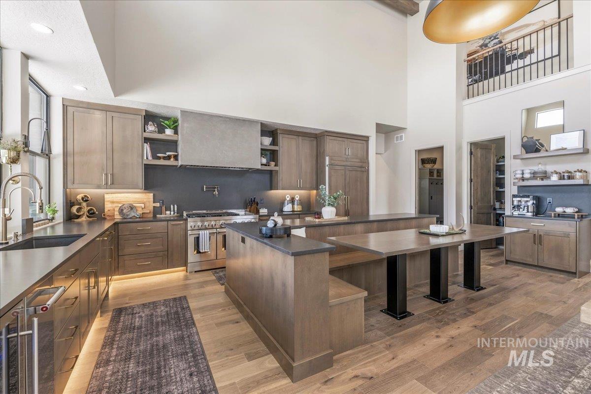 18 Arnica Ln, McCall, Idaho 83638, 5 Bedrooms, 5 Bathrooms, Residential For Sale, Price $2,399,000,MLS 98975546