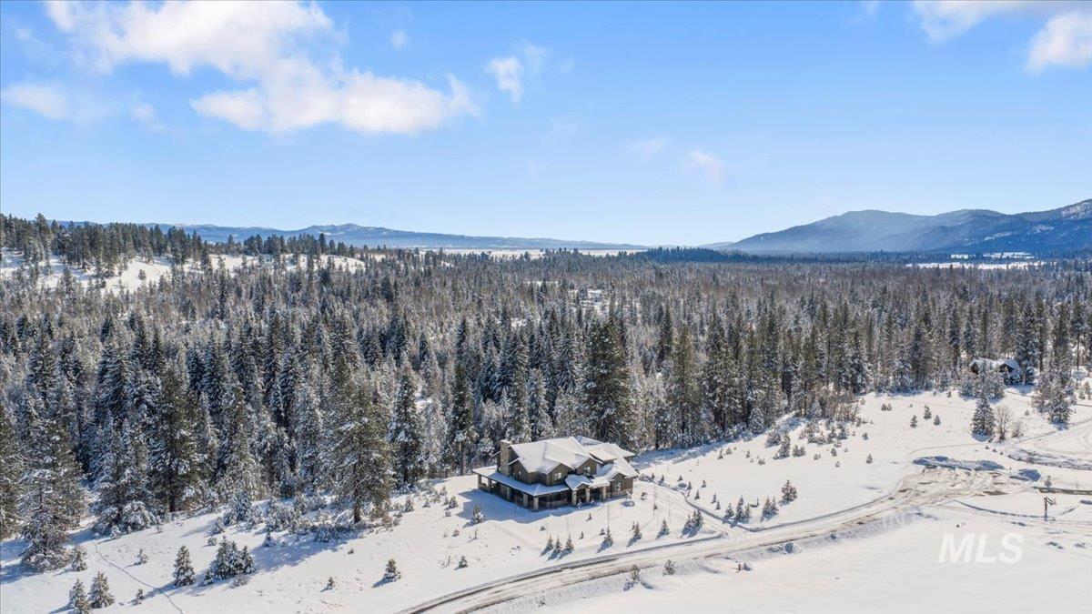 18 Arnica Ln, McCall, Idaho 83638, 5 Bedrooms, 5 Bathrooms, Residential For Sale, Price $2,399,000,MLS 98975546