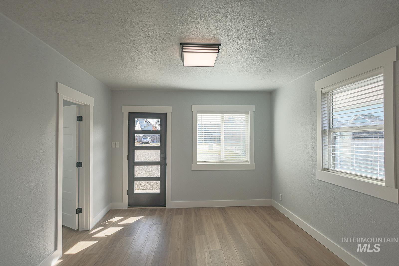 1411 11th Avenue South, Nampa, Idaho 83651, 2 Bedrooms, 1 Bathroom, Residential For Sale, Price $315,000,MLS 98975547