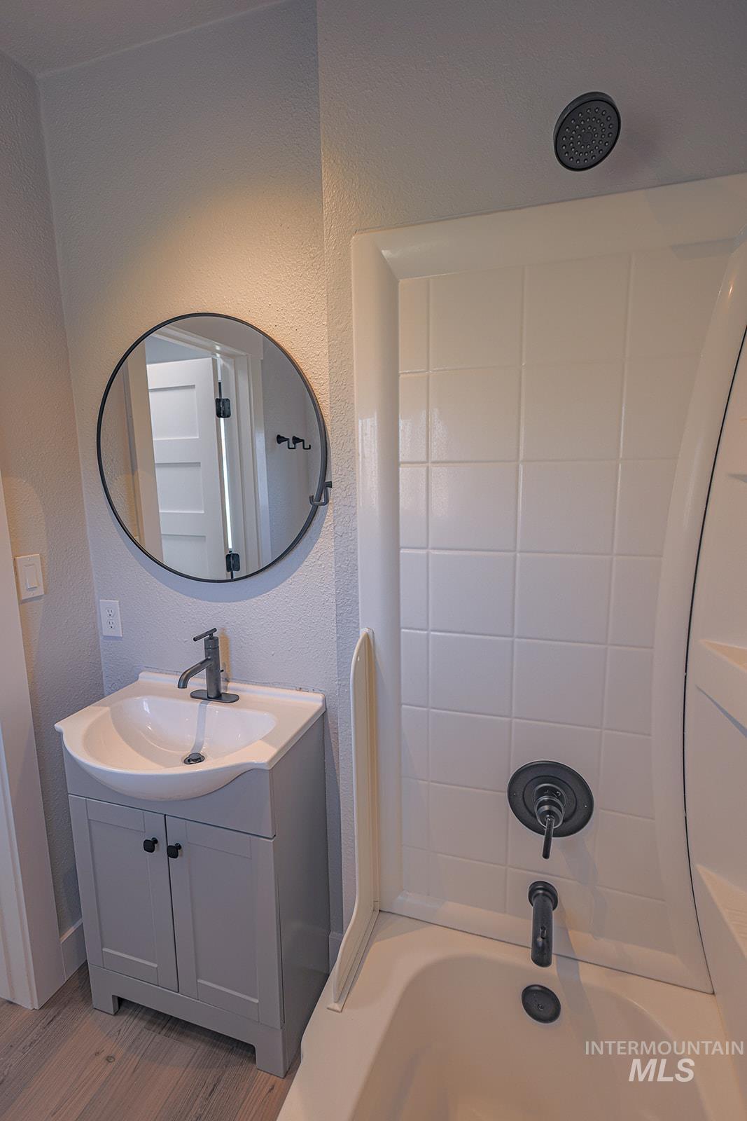 1411 11th Avenue South, Nampa, Idaho 83651, 2 Bedrooms, 1 Bathroom, Residential For Sale, Price $315,000,MLS 98975547