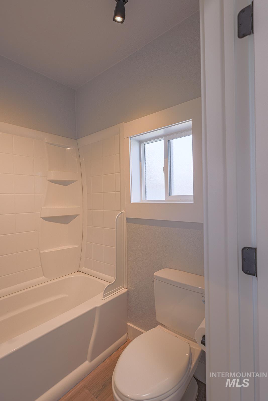 1411 11th Avenue South, Nampa, Idaho 83651, 2 Bedrooms, 1 Bathroom, Residential For Sale, Price $315,000,MLS 98975547