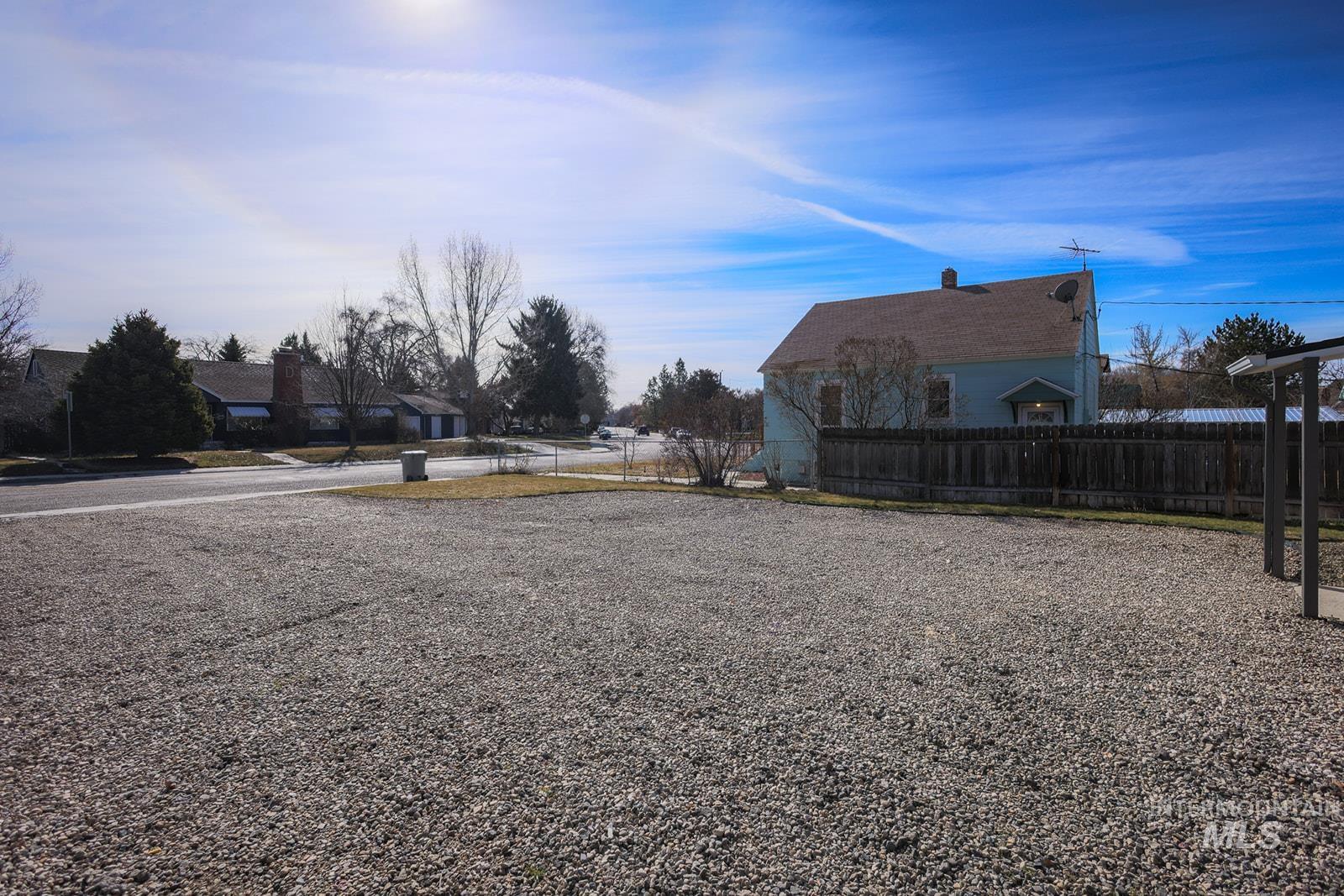 1411 11th Avenue South, Nampa, Idaho 83651, 2 Bedrooms, 1 Bathroom, Residential For Sale, Price $315,000,MLS 98975547