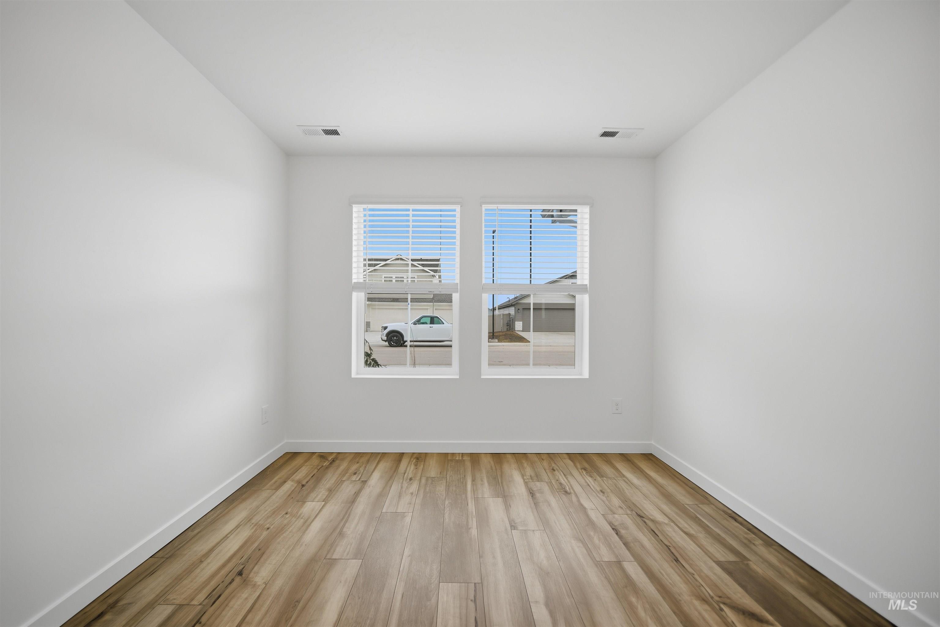 8577 E Love Ct, Nampa, Idaho 83687, 4 Bedrooms, 3 Bathrooms, Residential For Sale, Price $502,000,MLS 98975549