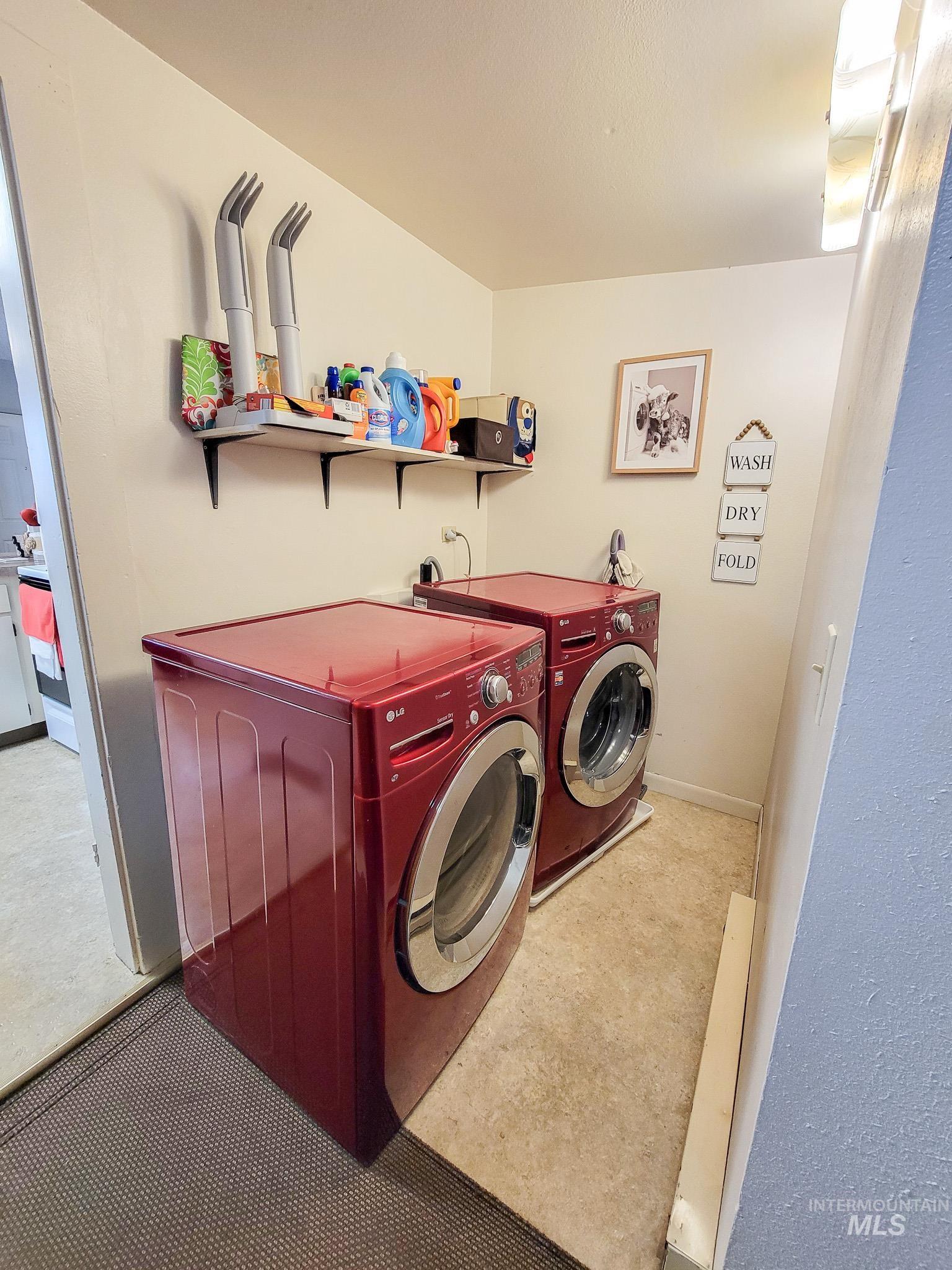 1107 Francis, Clarkston, Washington 99403, 3 Bedrooms, 1 Bathroom, Residential For Sale, Price $249,900,MLS 98975552