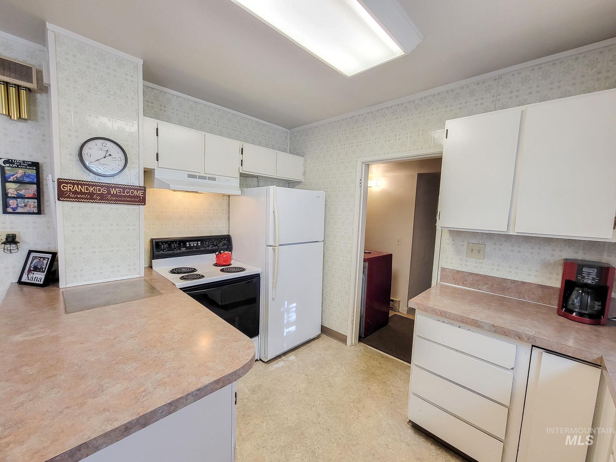 1107 Francis, Clarkston, Washington 99403, 3 Bedrooms, 1 Bathroom, Residential For Sale, Price $249,900,MLS 98975552