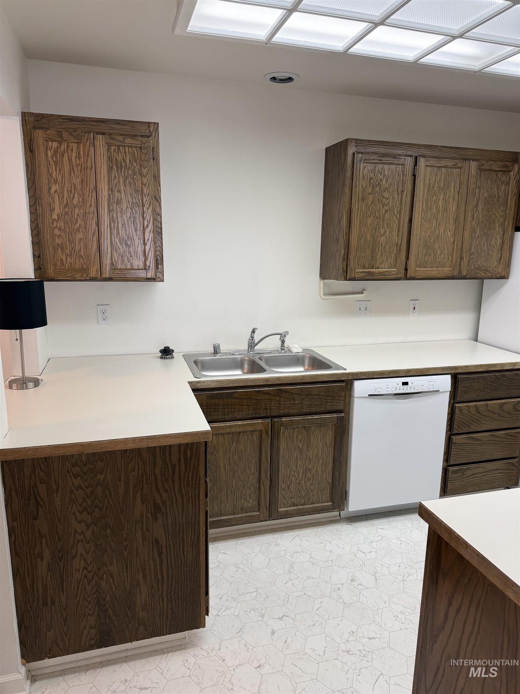 562 Deer Meadow, Moscow, Idaho 83843, 2 Bedrooms, 1.5 Bathrooms, Residential For Sale, Price $299,000, 98975553