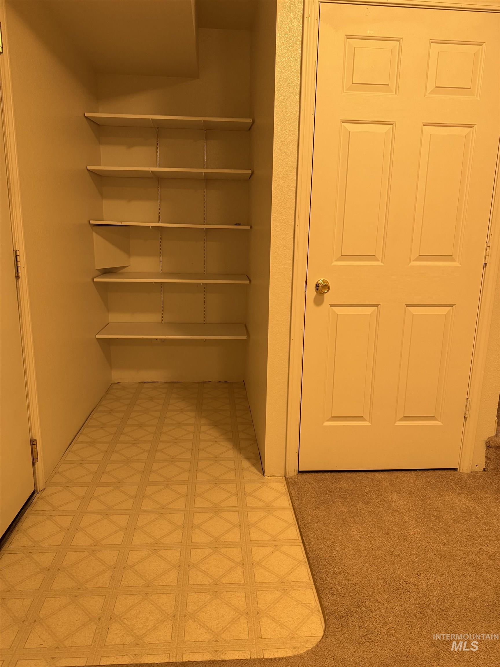 562 Deer Meaadow, Moscow, Idaho 82843, 2 Bedrooms, 1.5 Bathrooms, Residential For Sale, Price $319,000,MLS 98975553