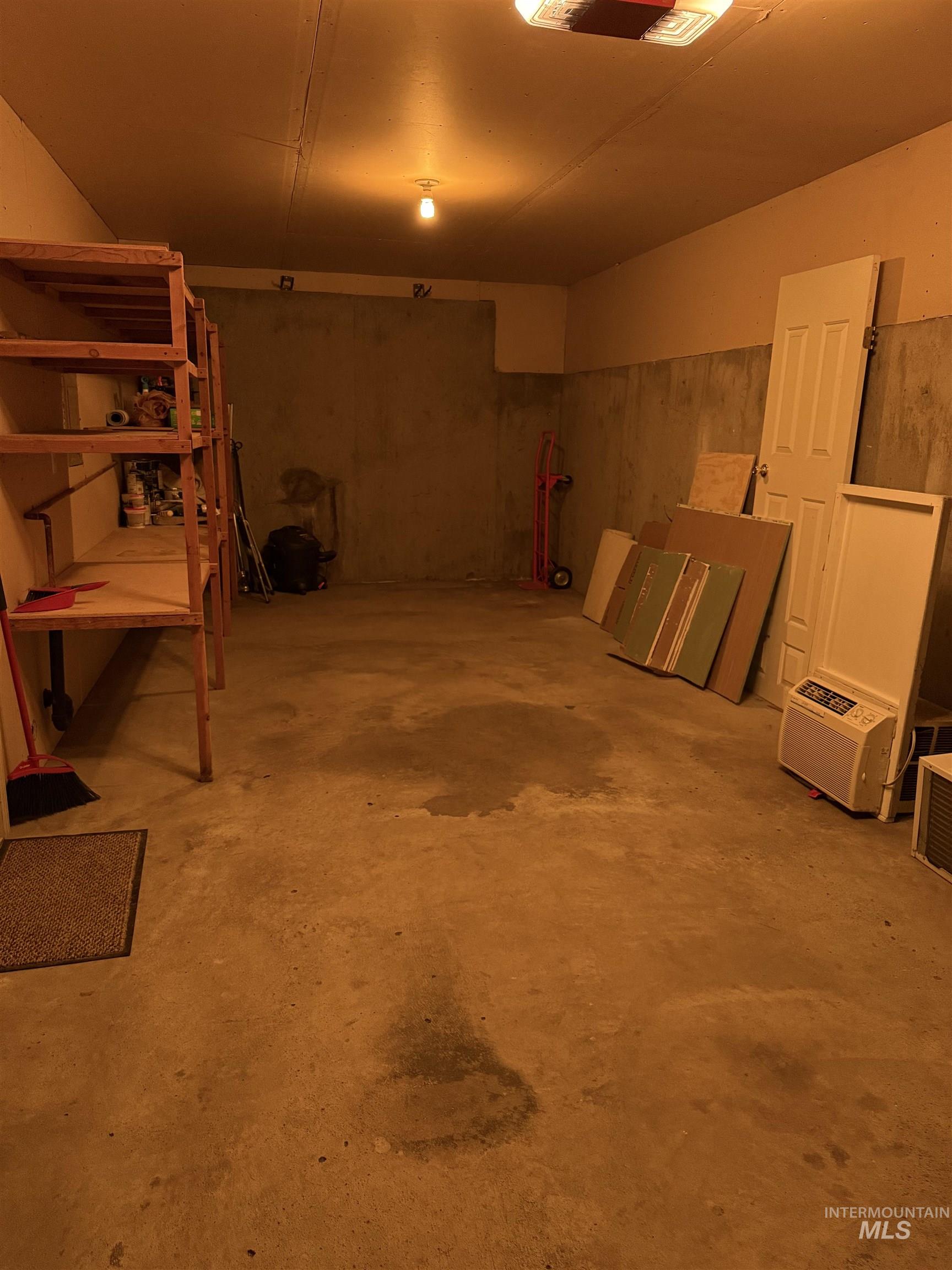 562 Deer Meaadow, Moscow, Idaho 82843, 2 Bedrooms, 1.5 Bathrooms, Residential For Sale, Price $319,000,MLS 98975553