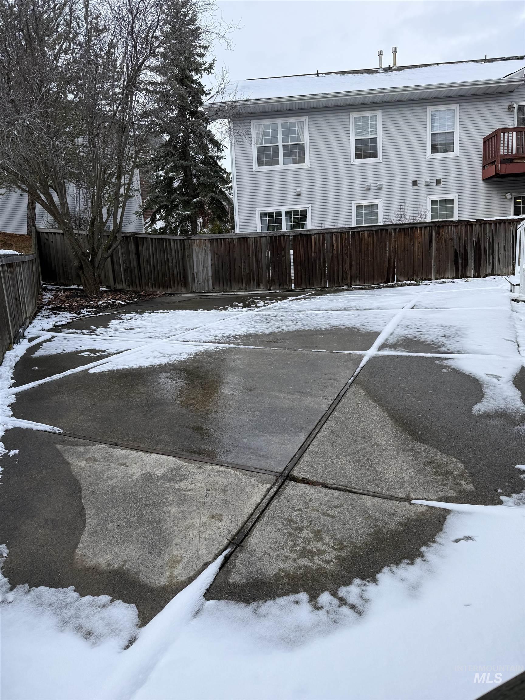 562 Deer Meaadow, Moscow, Idaho 82843, 2 Bedrooms, 1.5 Bathrooms, Residential For Sale, Price $319,000,MLS 98975553