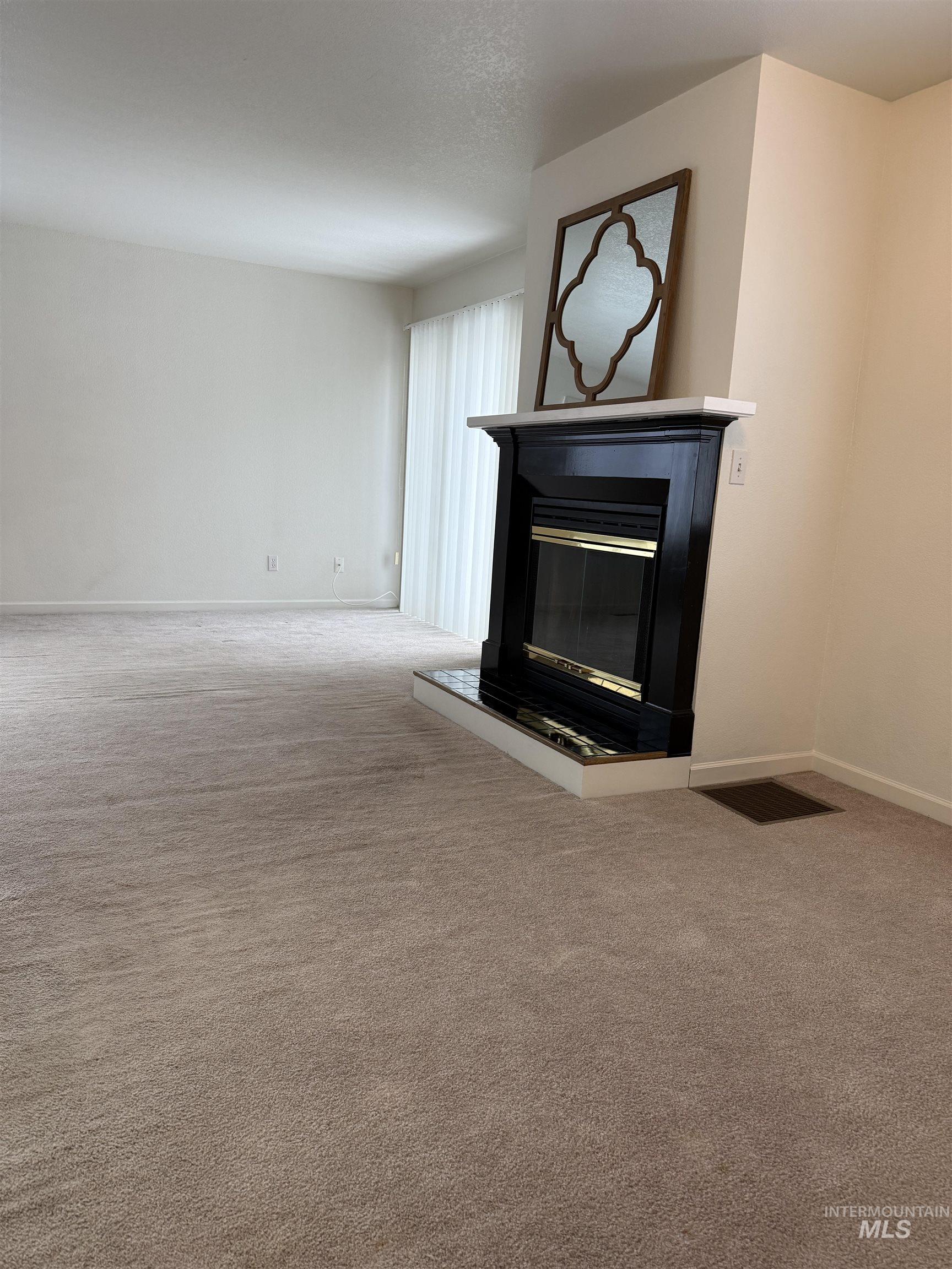 562 Deer Meadow, Moscow, Idaho 83843, 2 Bedrooms, 1.5 Bathrooms, Residential For Sale, Price $299,000, 98975553