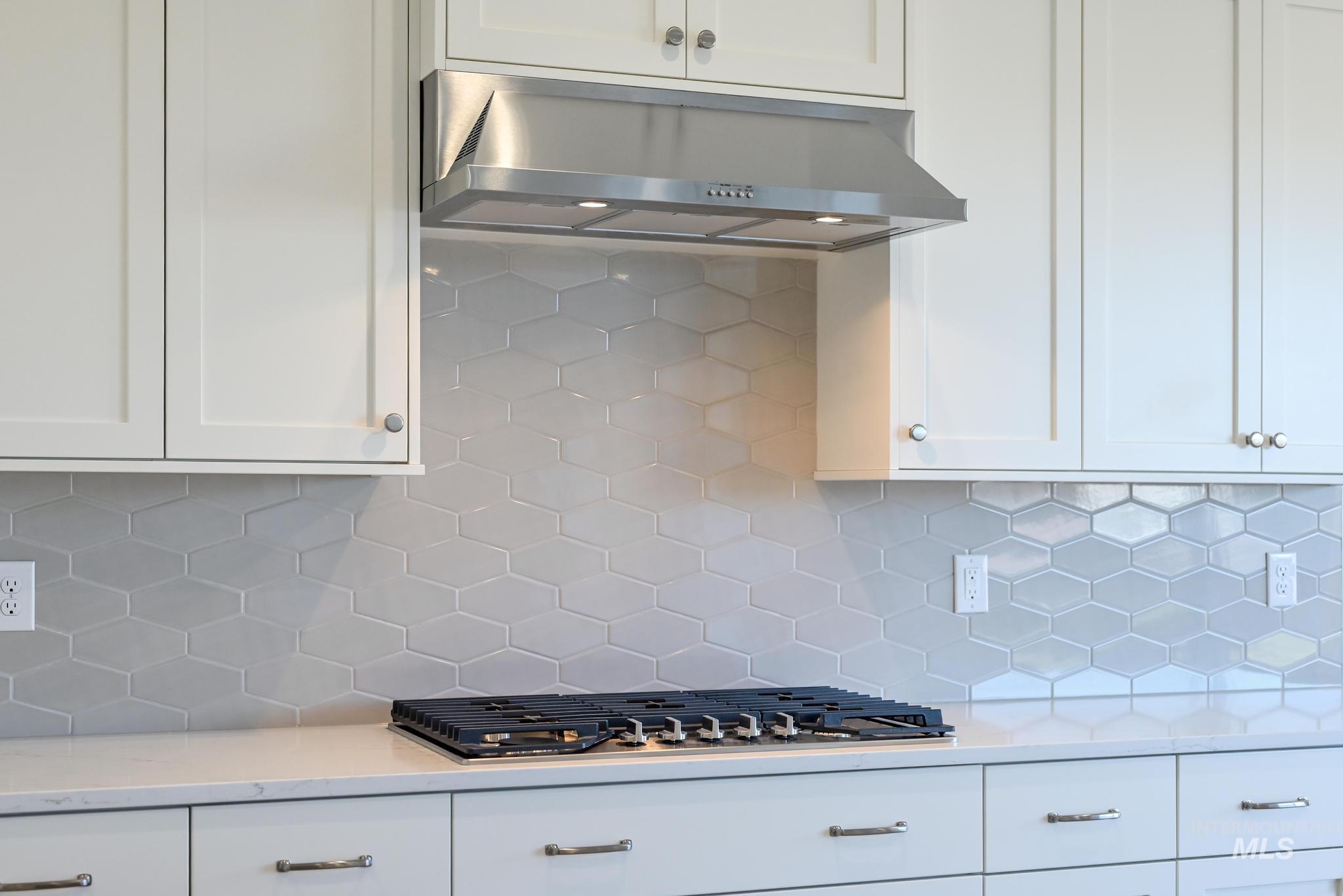 9800 W Novato St, Star, Idaho 83669, 3 Bedrooms, 2.5 Bathrooms, Residential For Sale, Price $619,000,MLS 98975555