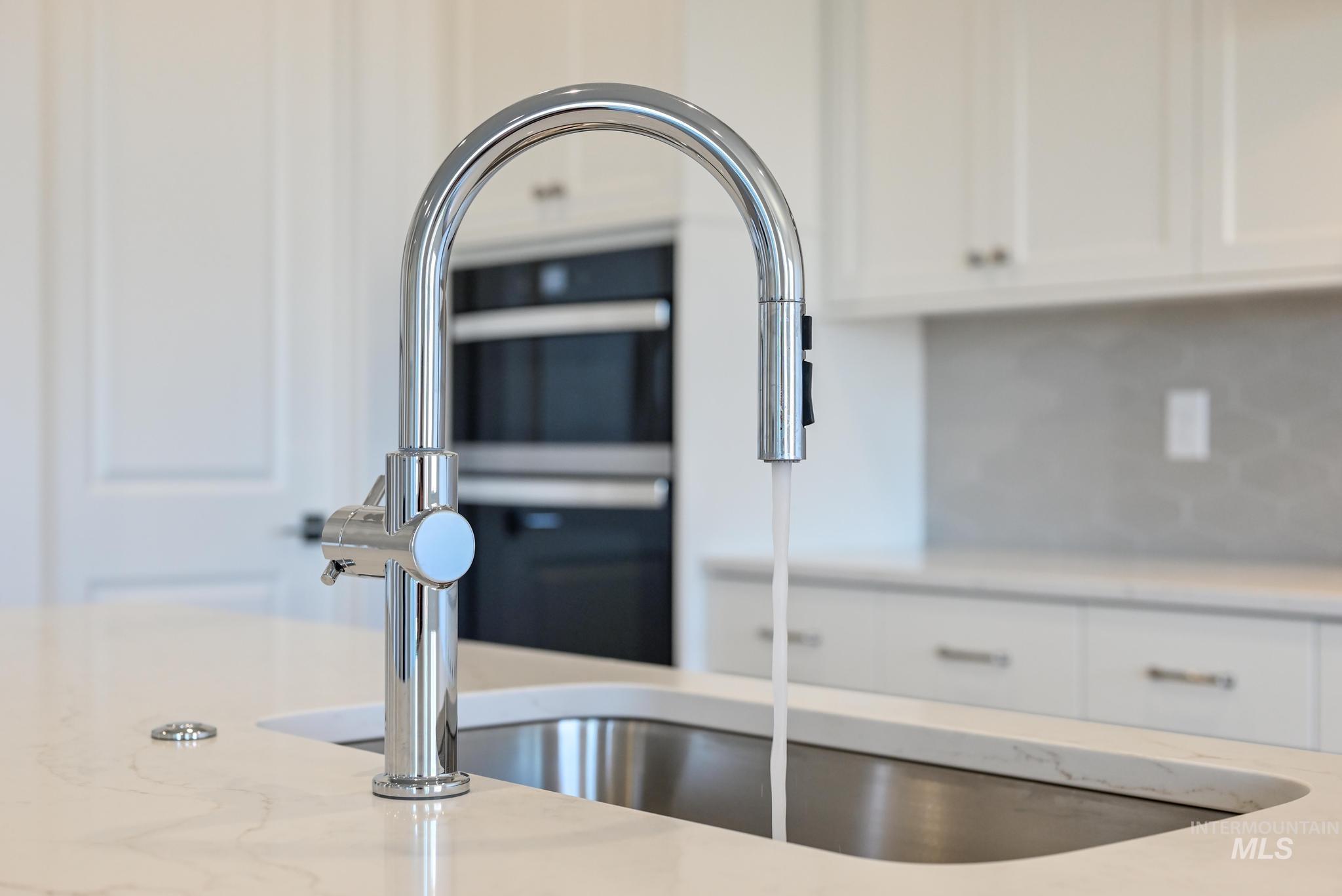 9800 W Novato St, Star, Idaho 83669, 3 Bedrooms, 2.5 Bathrooms, Residential For Sale, Price $619,000,MLS 98975555