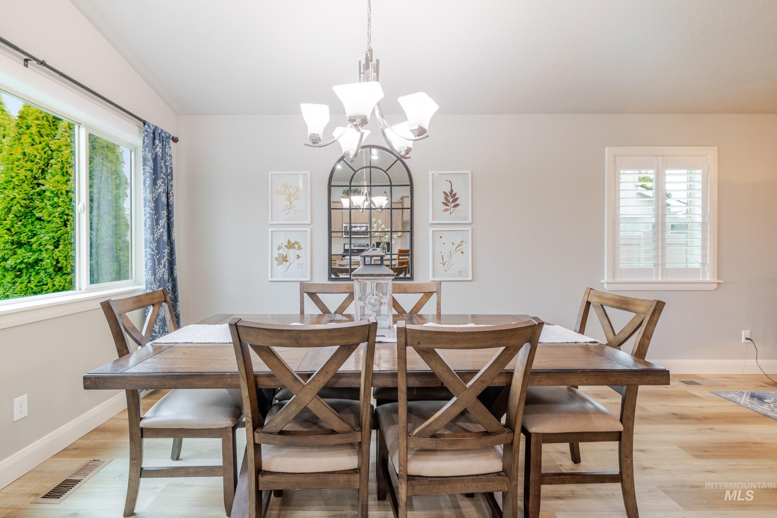 5262 W Los Flores, Meridian, Idaho 83646, 3 Bedrooms, 2 Bathrooms, Residential For Sale, Price $486,900,MLS 98975556