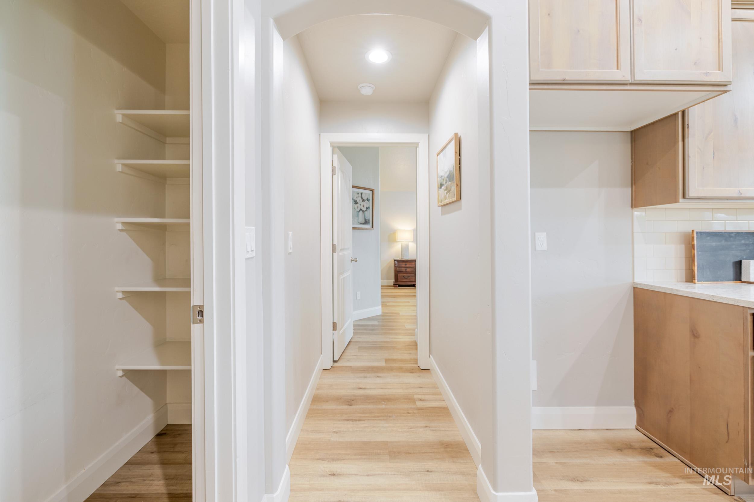 5262 W Los Flores, Meridian, Idaho 83646, 3 Bedrooms, 2 Bathrooms, Residential For Sale, Price $486,900,MLS 98975556