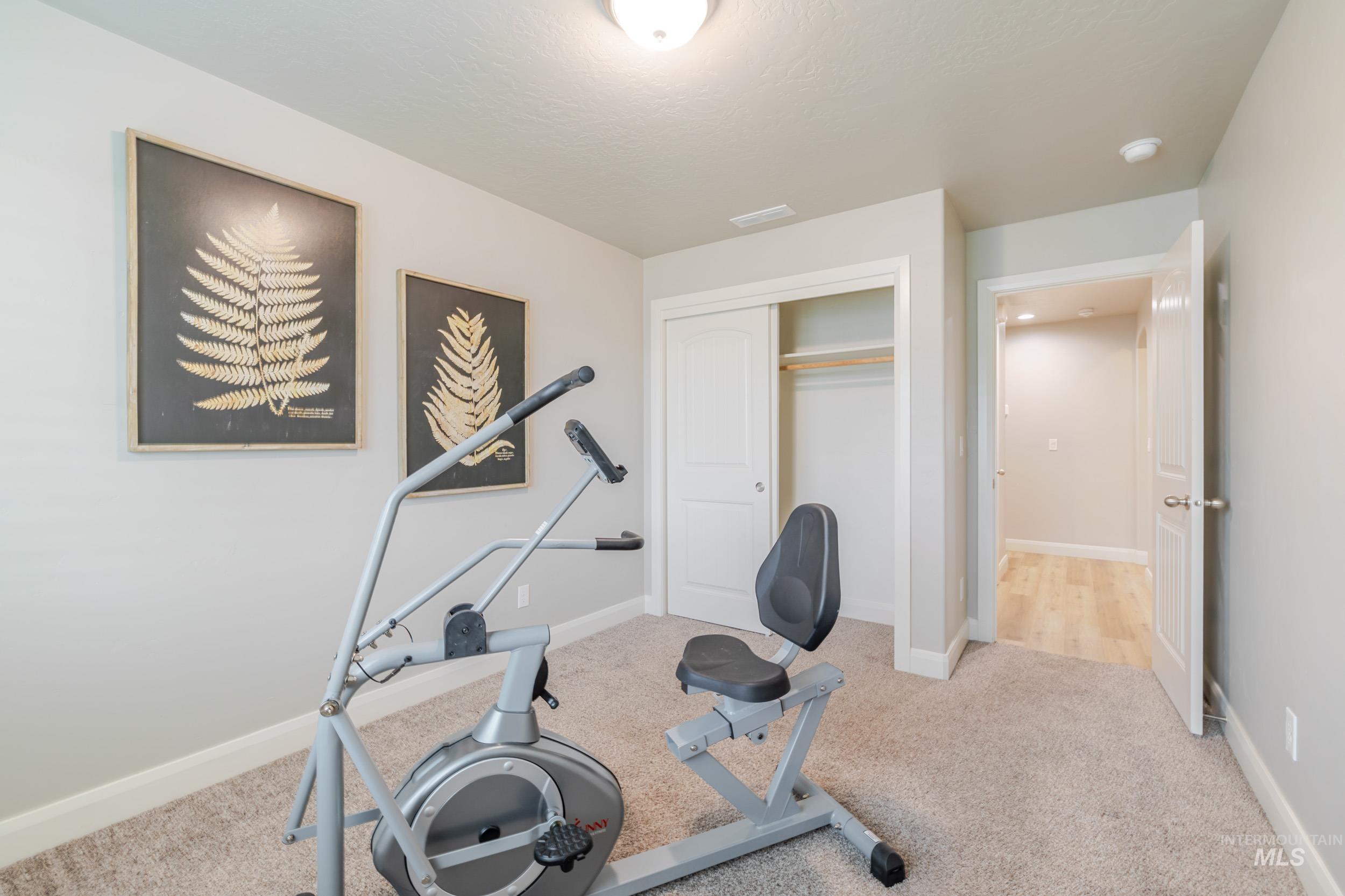 5262 W Los Flores, Meridian, Idaho 83646, 3 Bedrooms, 2 Bathrooms, Residential For Sale, Price $486,900,MLS 98975556