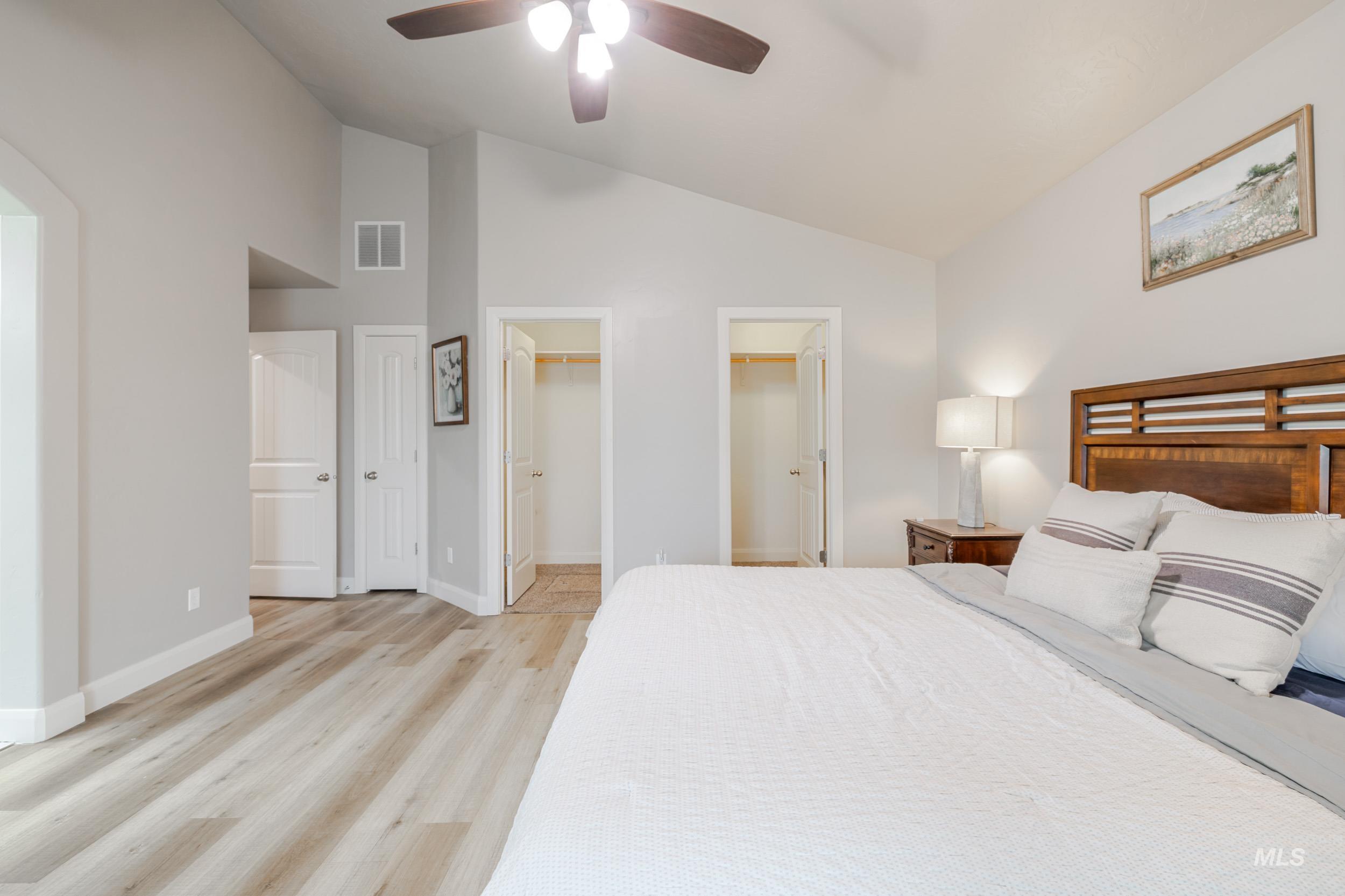 5262 W Los Flores, Meridian, Idaho 83646, 3 Bedrooms, 2 Bathrooms, Residential For Sale, Price $486,900,MLS 98975556