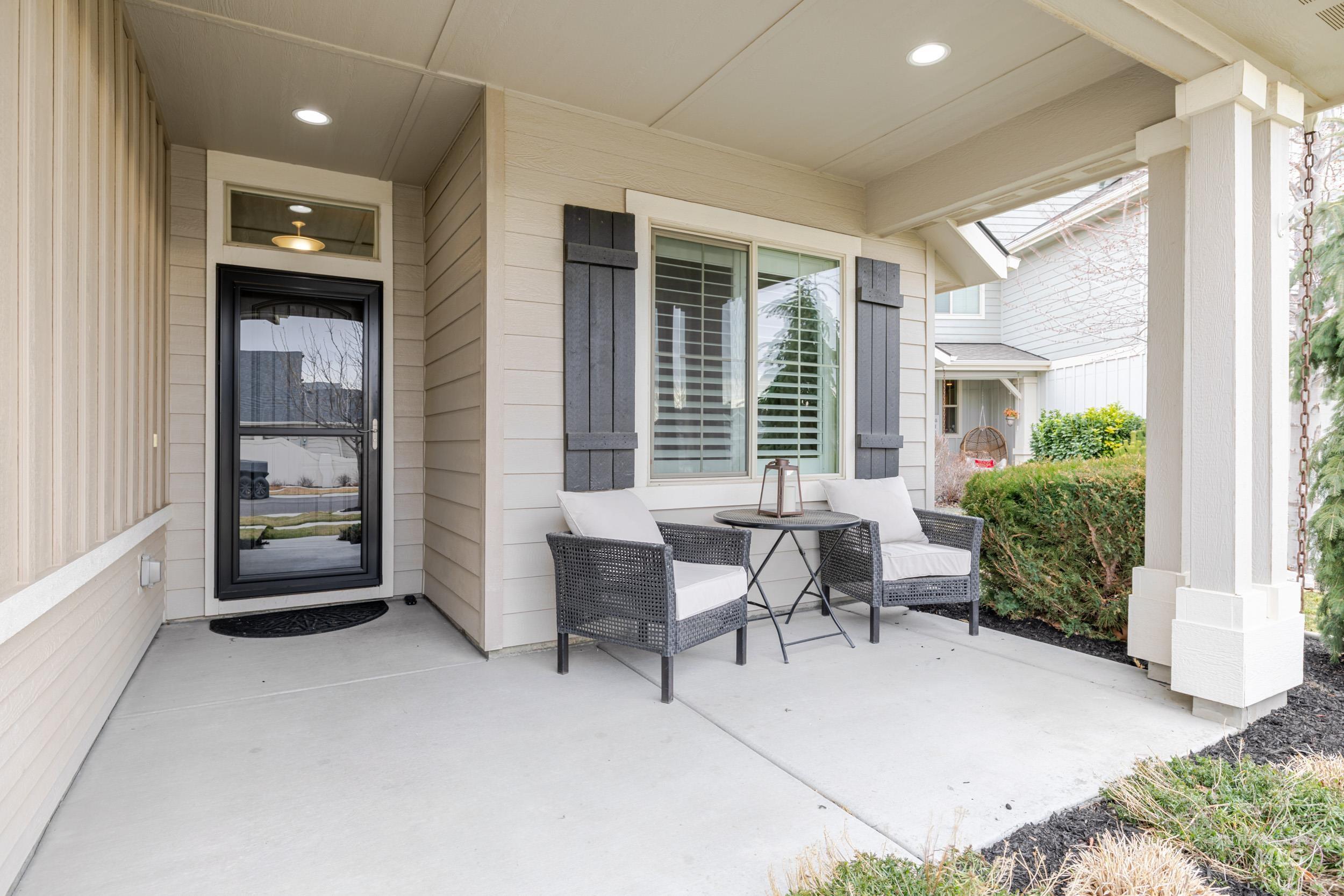 5262 W Los Flores, Meridian, Idaho 83646, 3 Bedrooms, 2 Bathrooms, Residential For Sale, Price $486,900,MLS 98975556