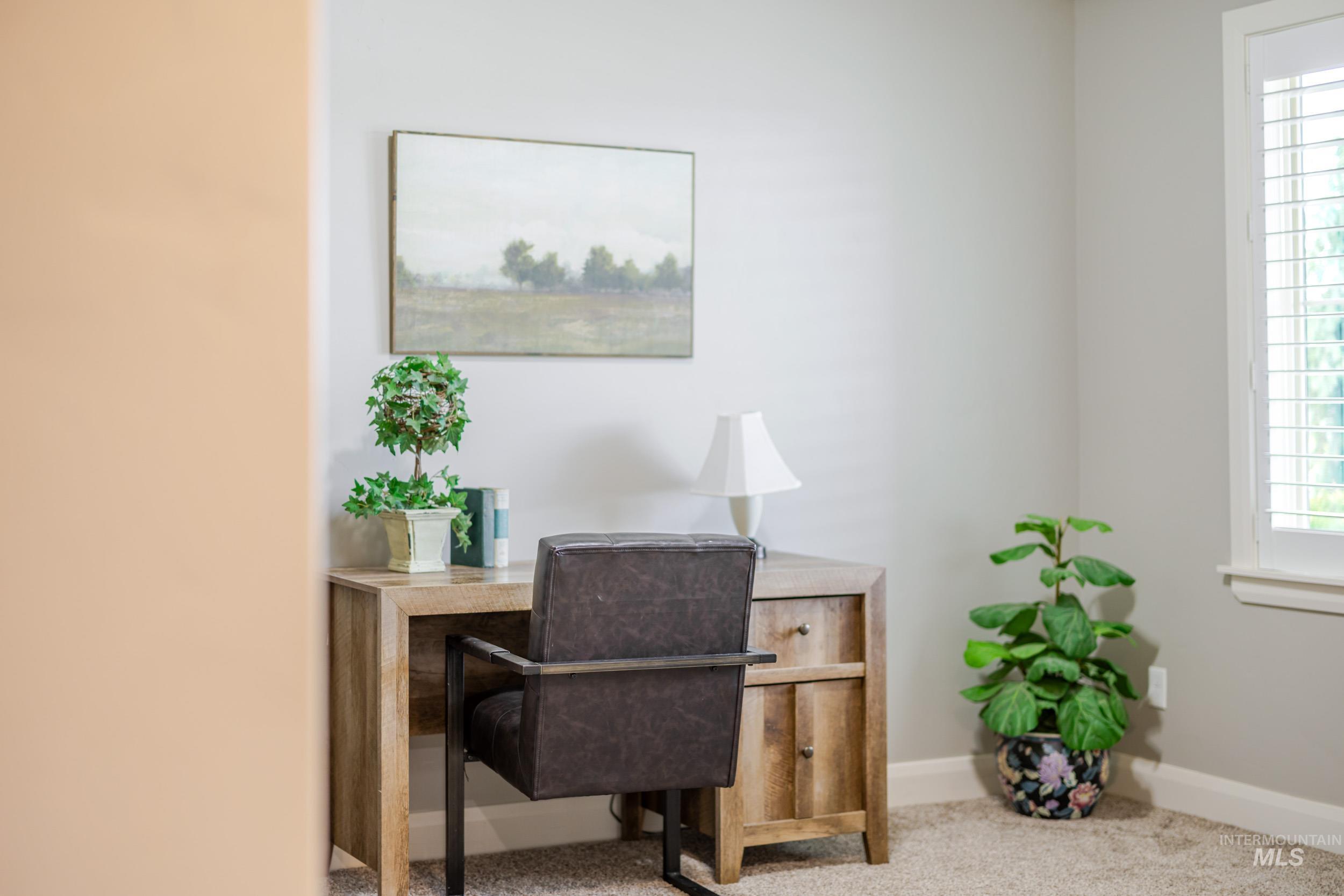 5262 W Los Flores, Meridian, Idaho 83646, 3 Bedrooms, 2 Bathrooms, Residential For Sale, Price $486,900,MLS 98975556