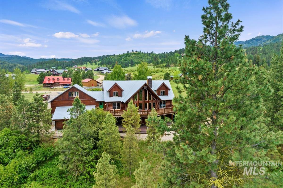 25 Bobcat Court, Garden Valley, Idaho 83622, 5 Bedrooms, 3.5 Bathrooms, Residential For Sale, Price $1,200,000,MLS 98975557