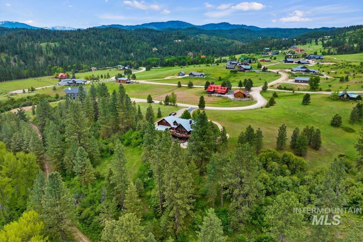 25 Bobcat Court, Garden Valley, Idaho 83622, 5 Bedrooms, 3.5 Bathrooms, Residential For Sale, Price $1,200,000,MLS 98975557