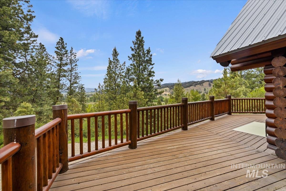 25 Bobcat Court, Garden Valley, Idaho 83622, 5 Bedrooms, 3.5 Bathrooms, Residential For Sale, Price $1,200,000,MLS 98975557