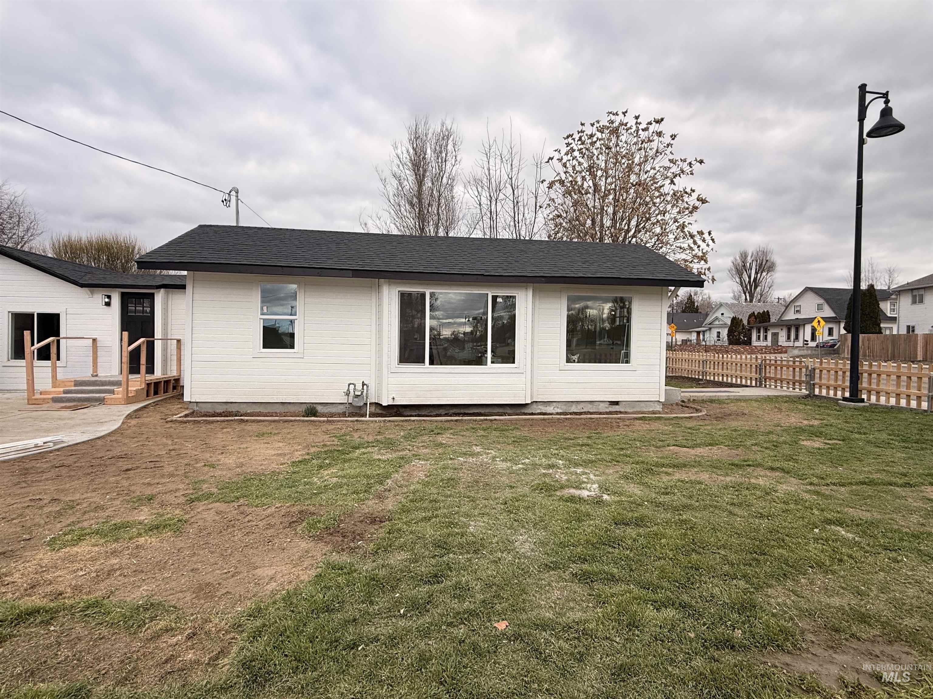 403 16TH Ave N, Nampa, Idaho 83687, 4 Bedrooms, 2 Bathrooms, Residential For Sale, Price $349,999,MLS 98975558