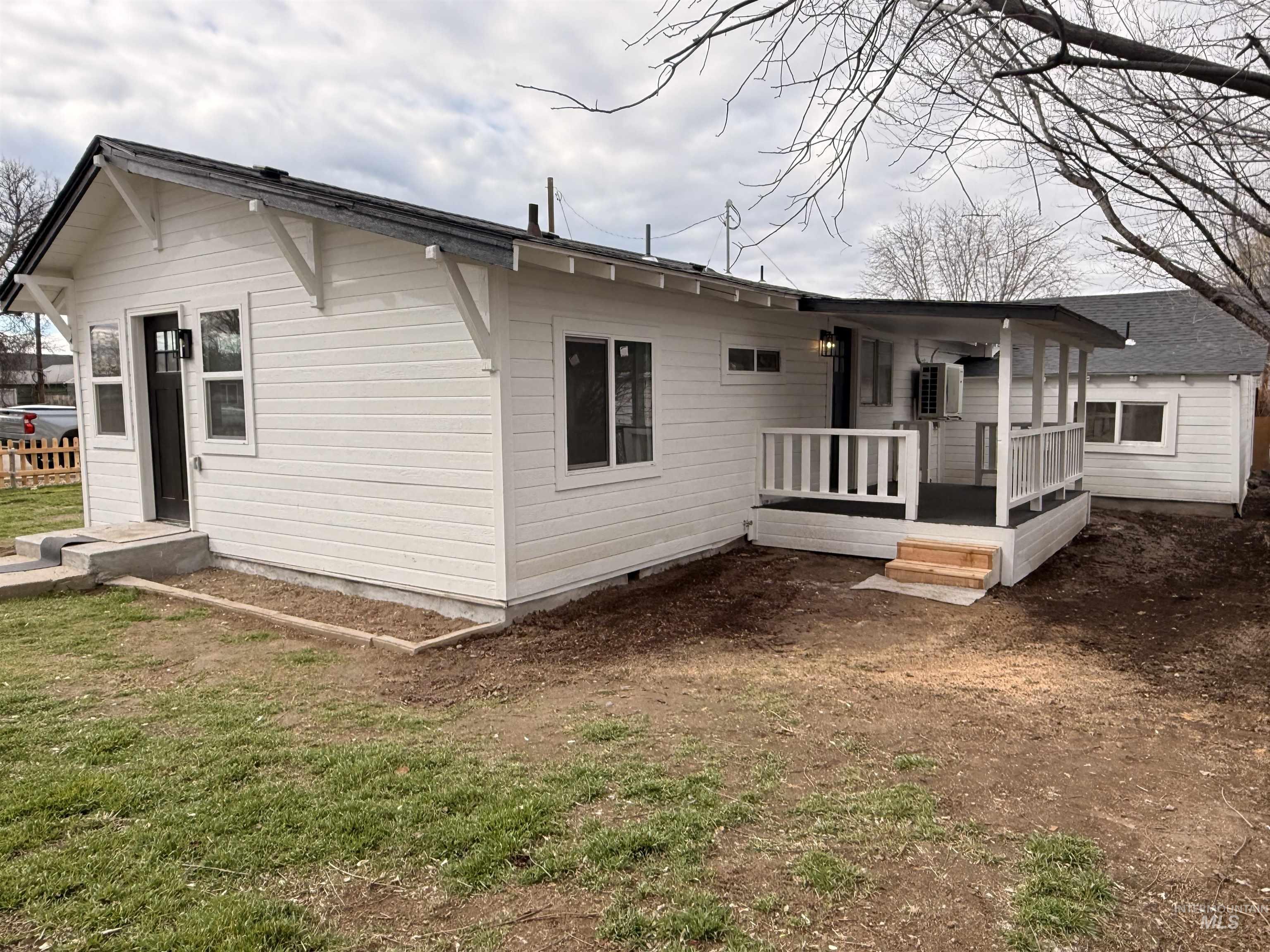 403 16TH Ave N, Nampa, Idaho 83687, 4 Bedrooms, 2 Bathrooms, Residential For Sale, Price $349,999,MLS 98975558