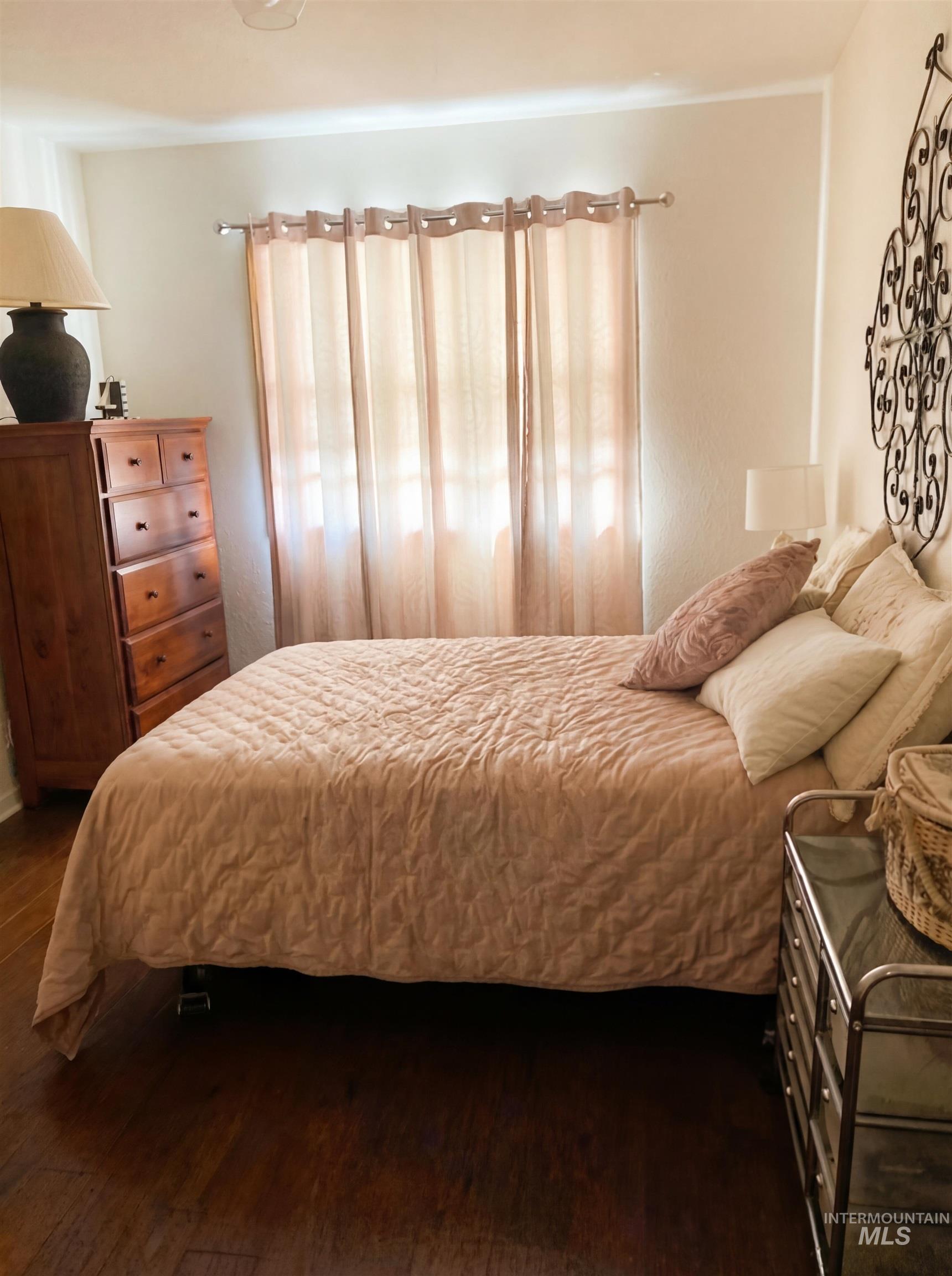 7694 Birch Ln, Nampa, Idaho 83687, 4 Bedrooms, 3 Bathrooms, Residential For Sale, Price $550,000,MLS 98975562