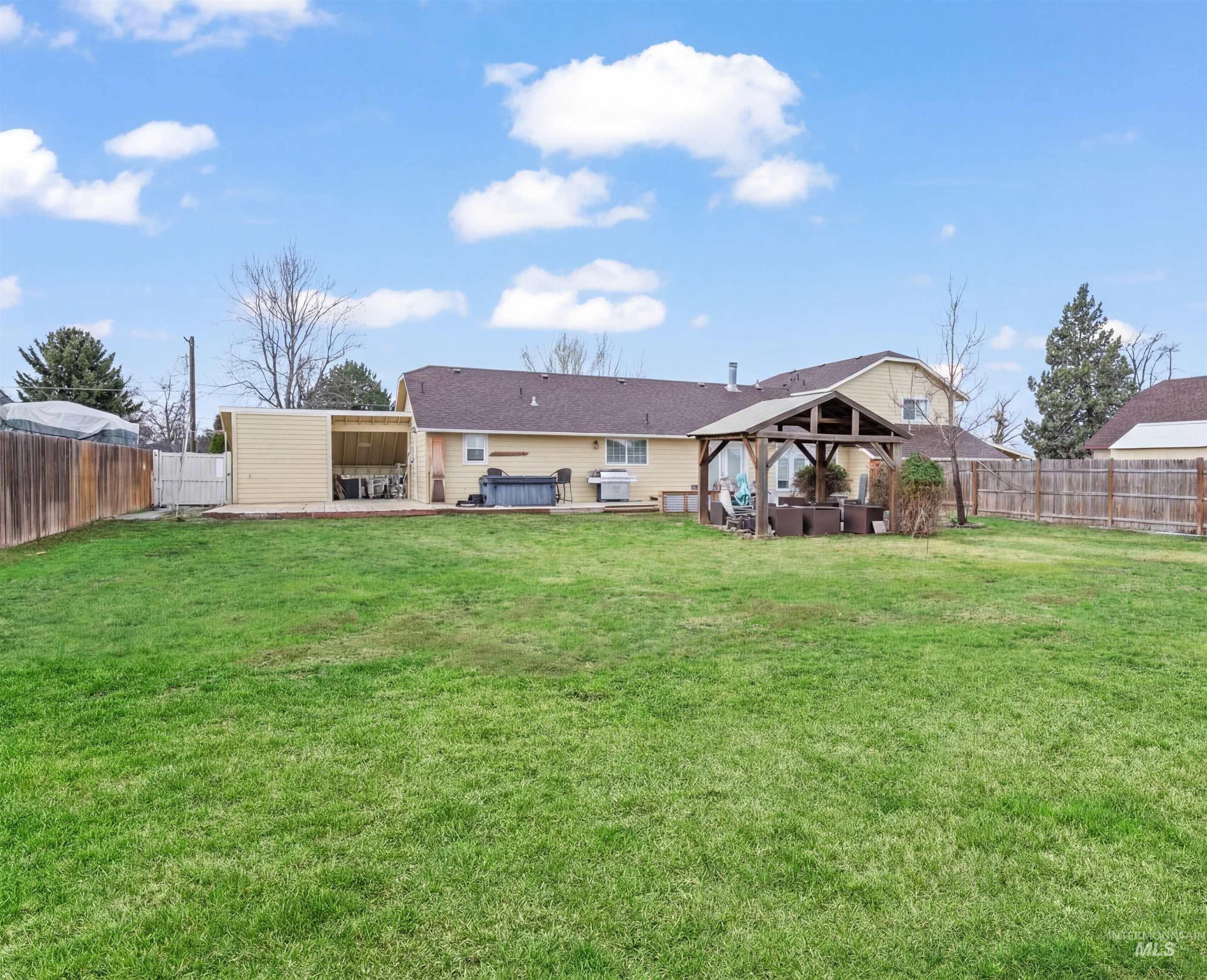 7694 Birch Ln, Nampa, Idaho 83687, 4 Bedrooms, 3 Bathrooms, Residential For Sale, Price $550,000,MLS 98975562