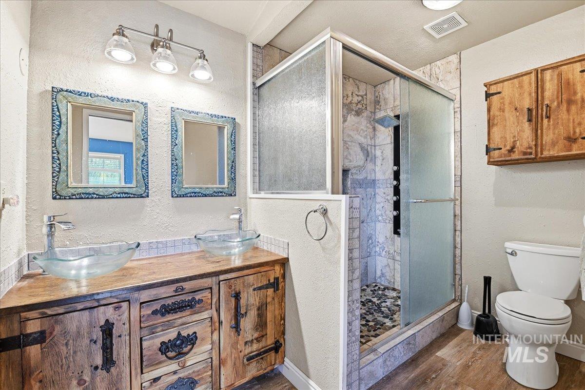 7694 Birch Ln, Nampa, Idaho 83687, 4 Bedrooms, 3 Bathrooms, Residential Income For Sale, Price $545,000, 98975563