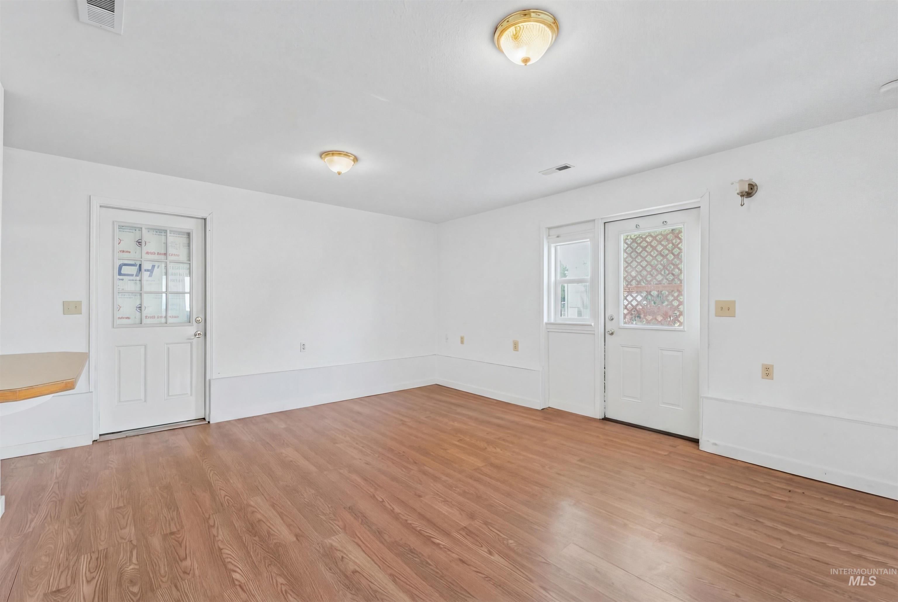 7694 Birch Ln, Nampa, Idaho 83687, 4 Bedrooms, 3 Bathrooms, Residential Income For Sale, Price $550,000,MLS 98975563