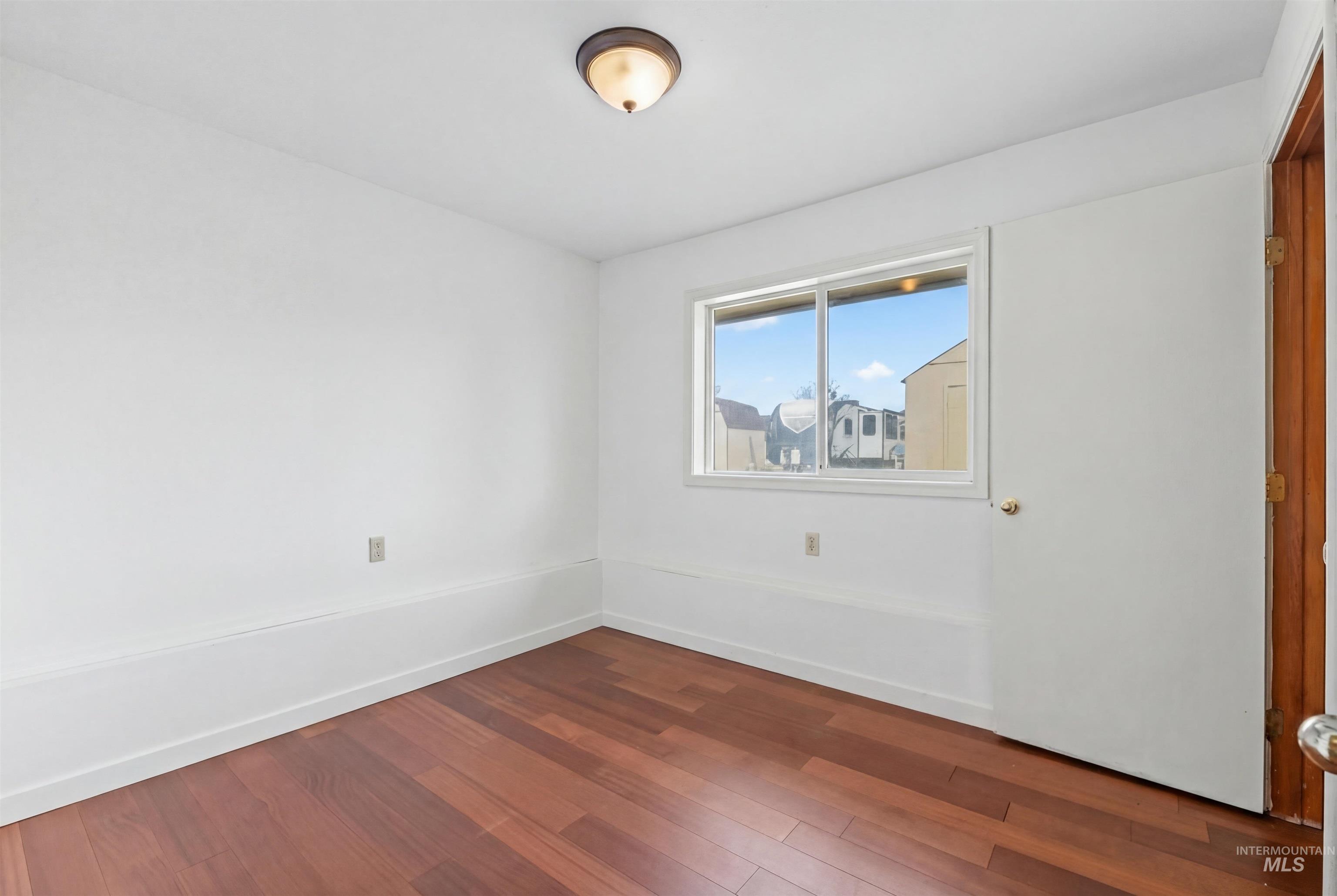 7694 Birch Ln, Nampa, Idaho 83687, 4 Bedrooms, 3 Bathrooms, Residential Income For Sale, Price $550,000,MLS 98975563