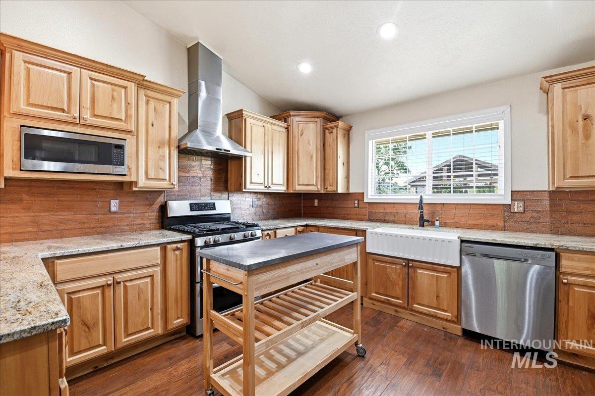 7694 Birch Ln, Nampa, Idaho 83687, 4 Bedrooms, 3 Bathrooms, Residential Income For Sale, Price $545,000, 98975563