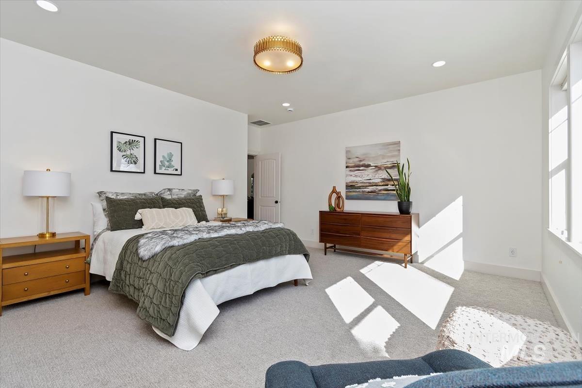 12126 N N Humphreys Way, Boise, Idaho 83714, 4 Bedrooms, 2 Bathrooms, Residential For Sale, Price $937,500,MLS 98975564