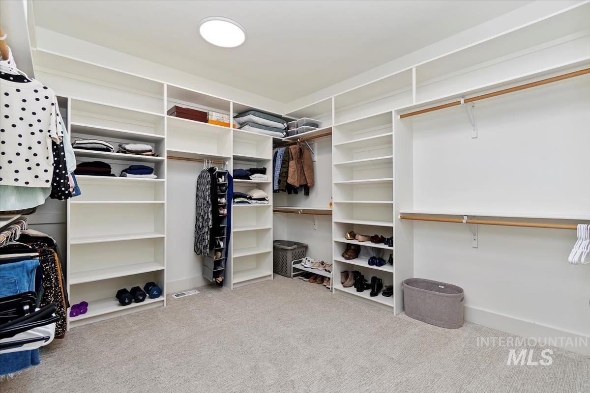 12126 N N Humphreys Way, Boise, Idaho 83714, 4 Bedrooms, 2 Bathrooms, Residential For Sale, Price $937,500,MLS 98975564