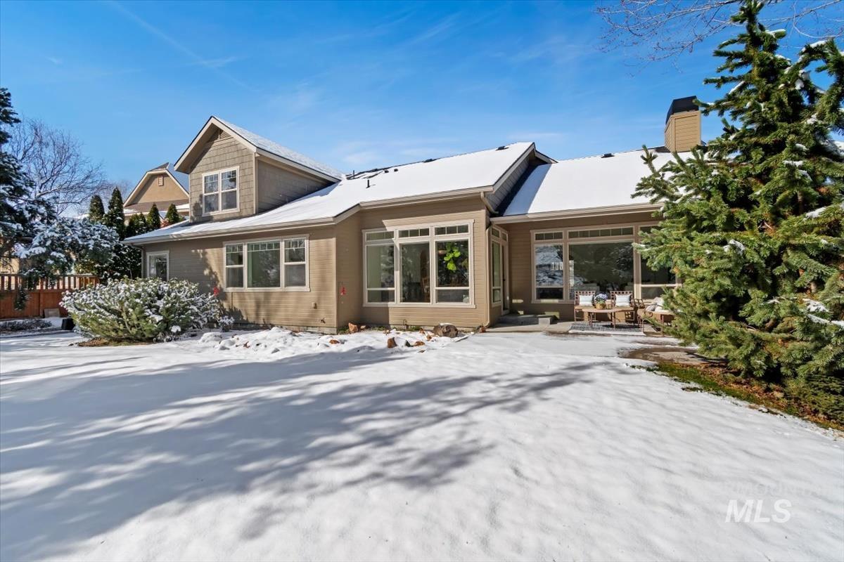 12126 N N Humphreys Way, Boise, Idaho 83714, 4 Bedrooms, 2 Bathrooms, Residential For Sale, Price $937,500,MLS 98975564