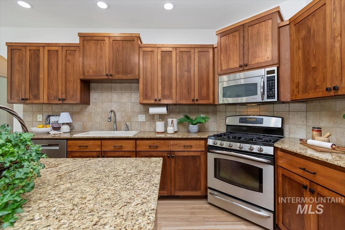 12126 N N Humphreys Way, Boise, Idaho 83714, 4 Bedrooms, 2 Bathrooms, Residential For Sale, Price $937,500,MLS 98975564